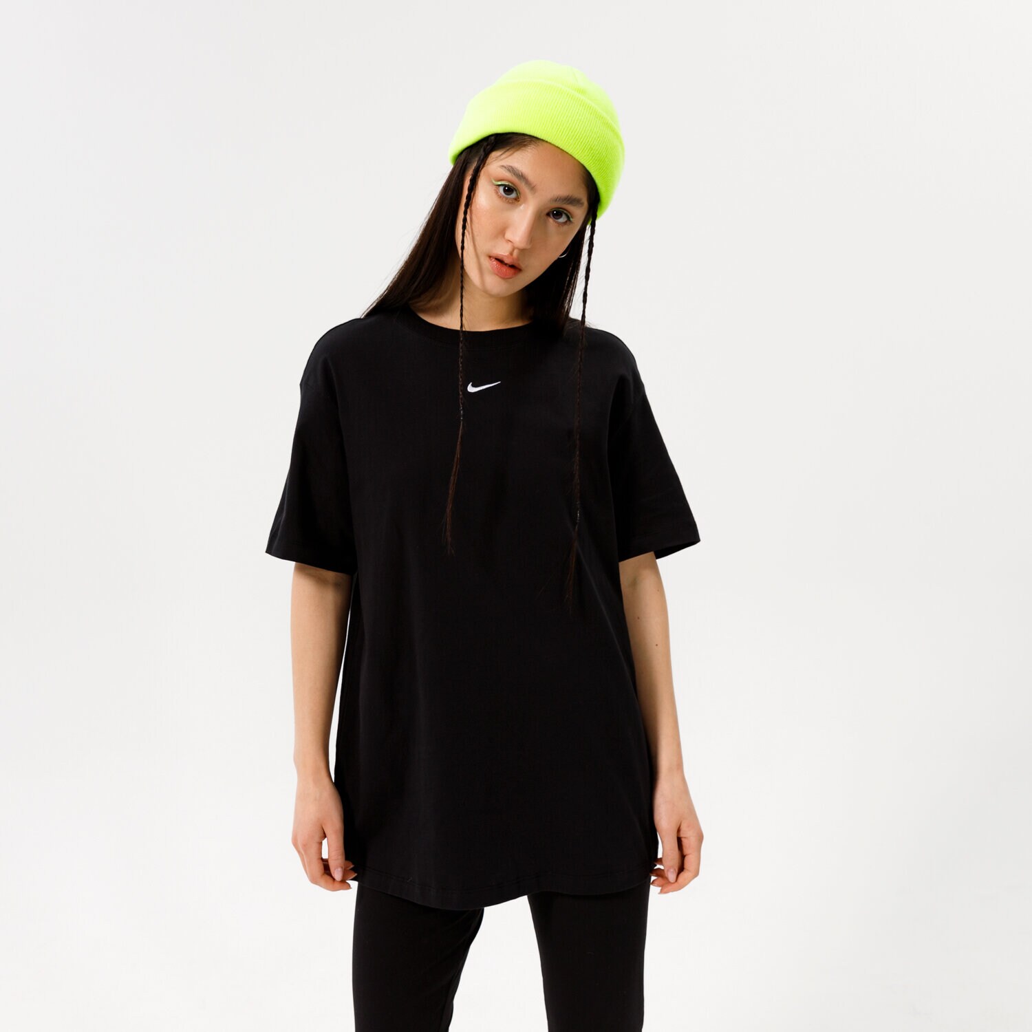 dámské tričko NIKE SPORTSWEAR ESSENTIAL OVERSIZED TRIČKO DN5697-010 ČERNÁ