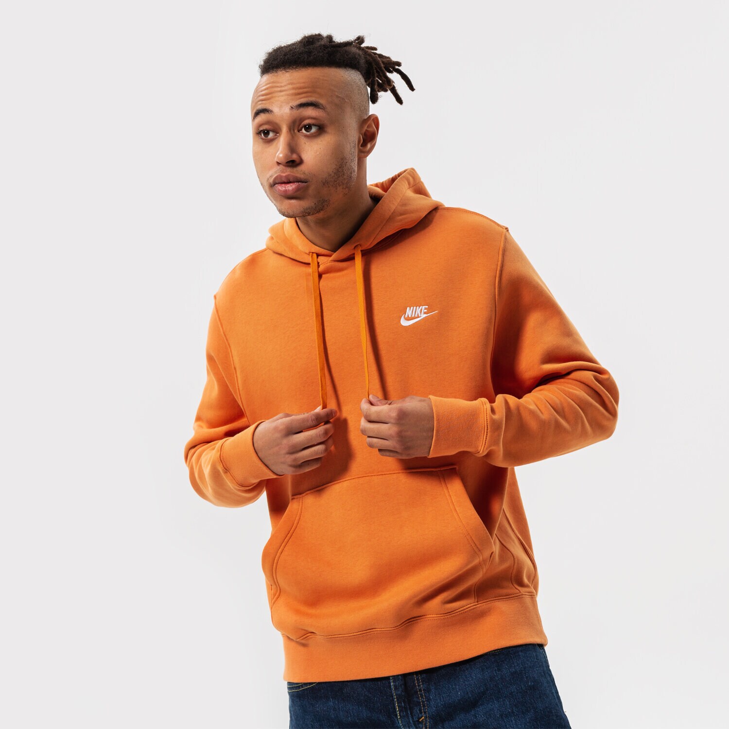 pánská mikina NIKE MIKINA S KAPUCÍ NIKE SPORTSWEAR CLUB FLEECE BV2654-808 HNĚDÁ