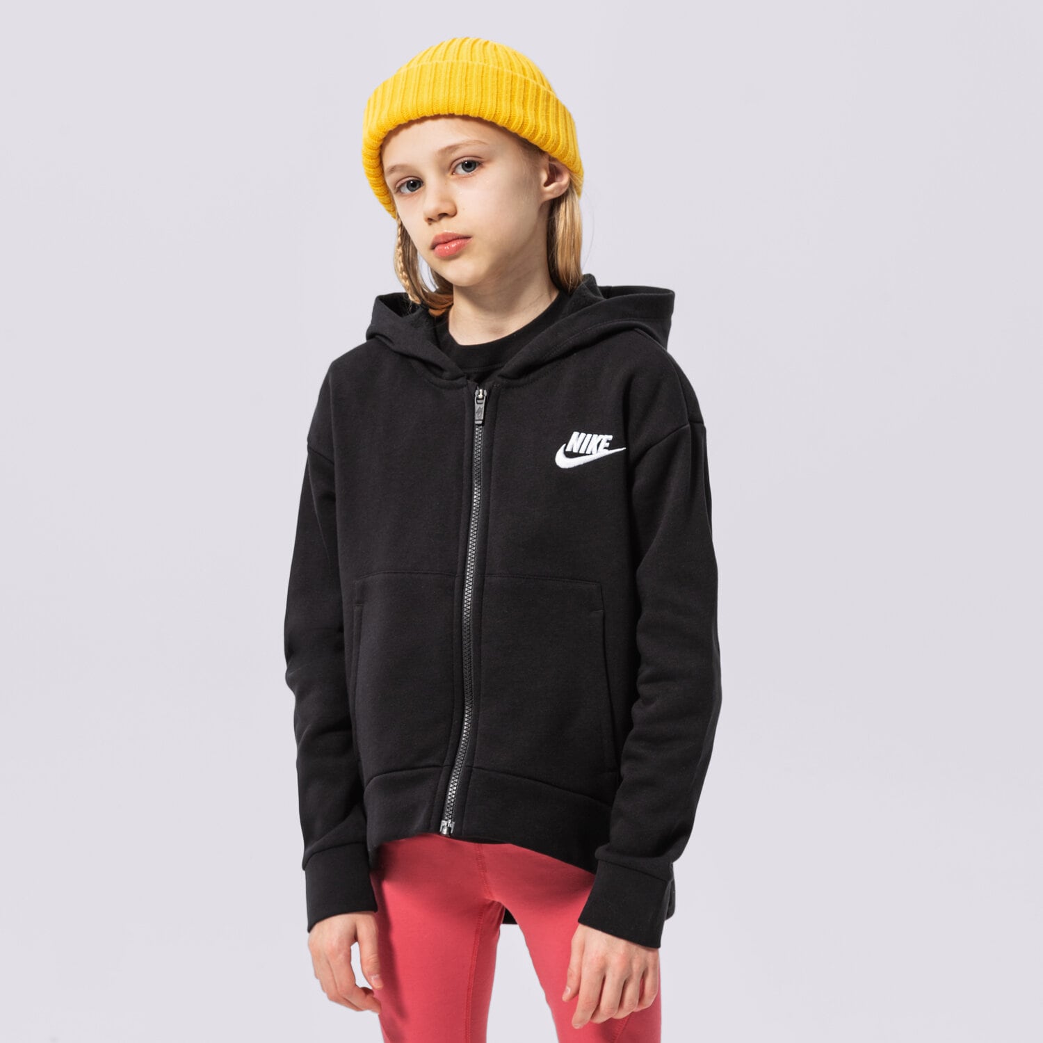 dětská mikina NIKE MIKINA ROZEPÍNACÍ S KAPUCÍ NIKE CLB FLC GIRL DC7118-010 ČERNÁ