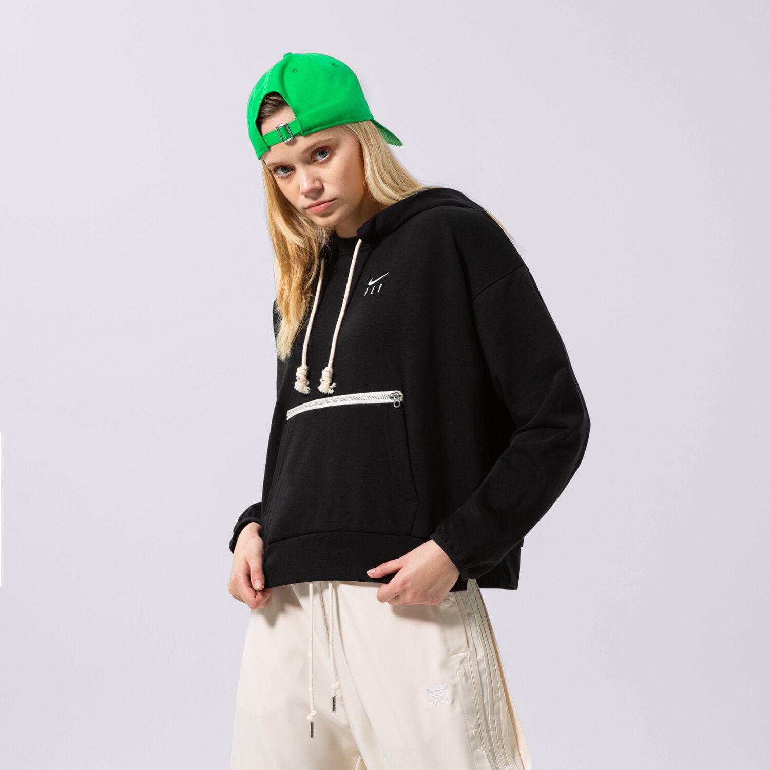 dámská mikina NIKE MIKINA S KAPUCÍ W NK DF STD ISSUE PO HOODIE NBA DA6483-010 ČERNÁ