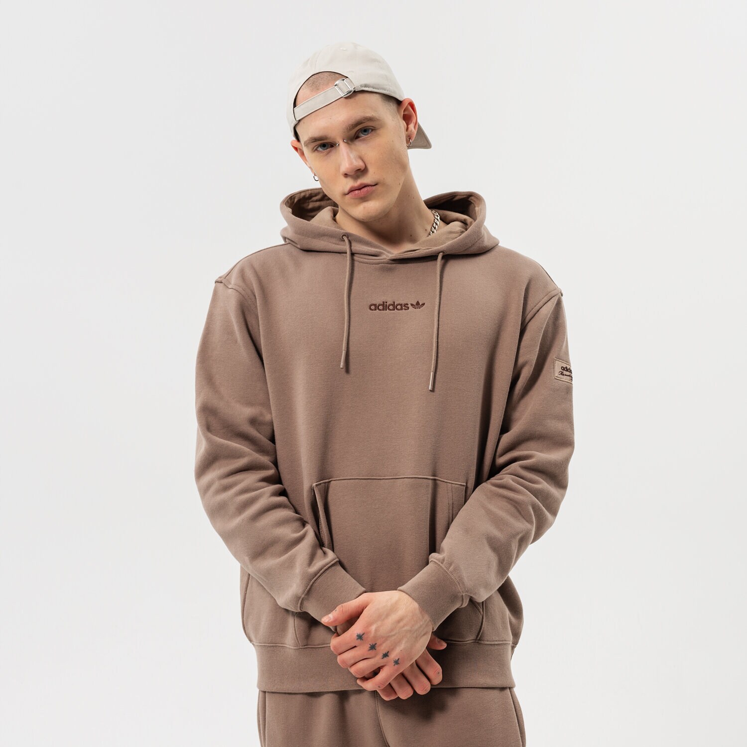 pánská mikina ADIDAS MIKINA S KAPUCÍ TREFOIL LINEAR LABEL HOODIE HM2652 HNĚDÁ