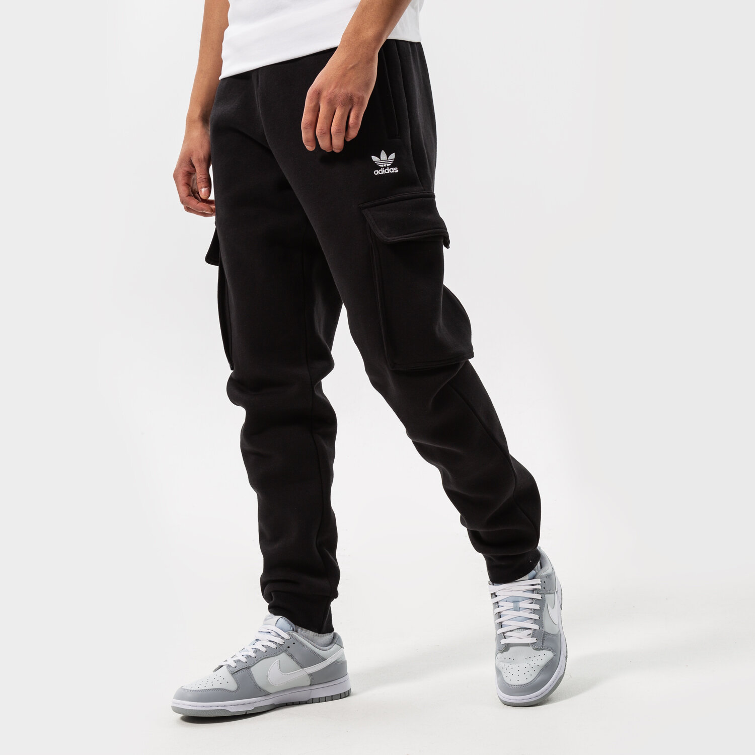 pánské kalhoty ADIDAS KALHOTY  ESSENTIALS C P HE6989 ČERNÁ
