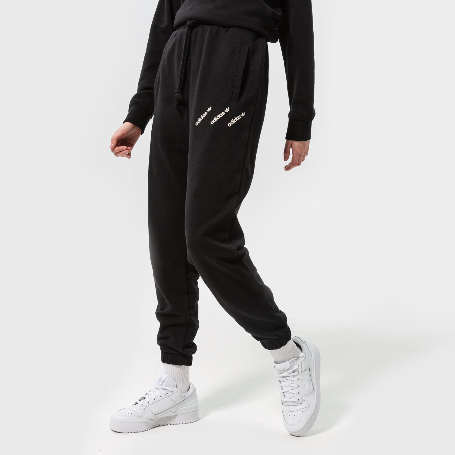 dámské kalhoty ADIDAS KALHOTY  TRACK PANTS HM4872 ČERNÁ