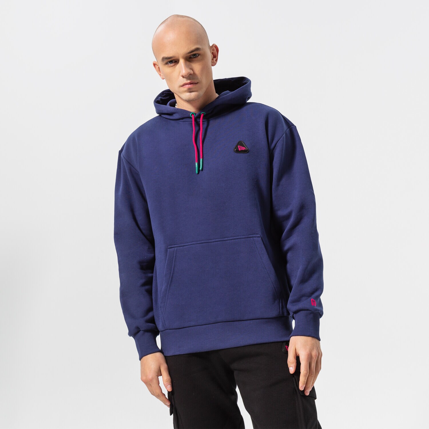 pánská mikina NEW ERA MIKINA S KAPUCÍ NE PATCH OS HOODY MVB 12893045 MODRÁ