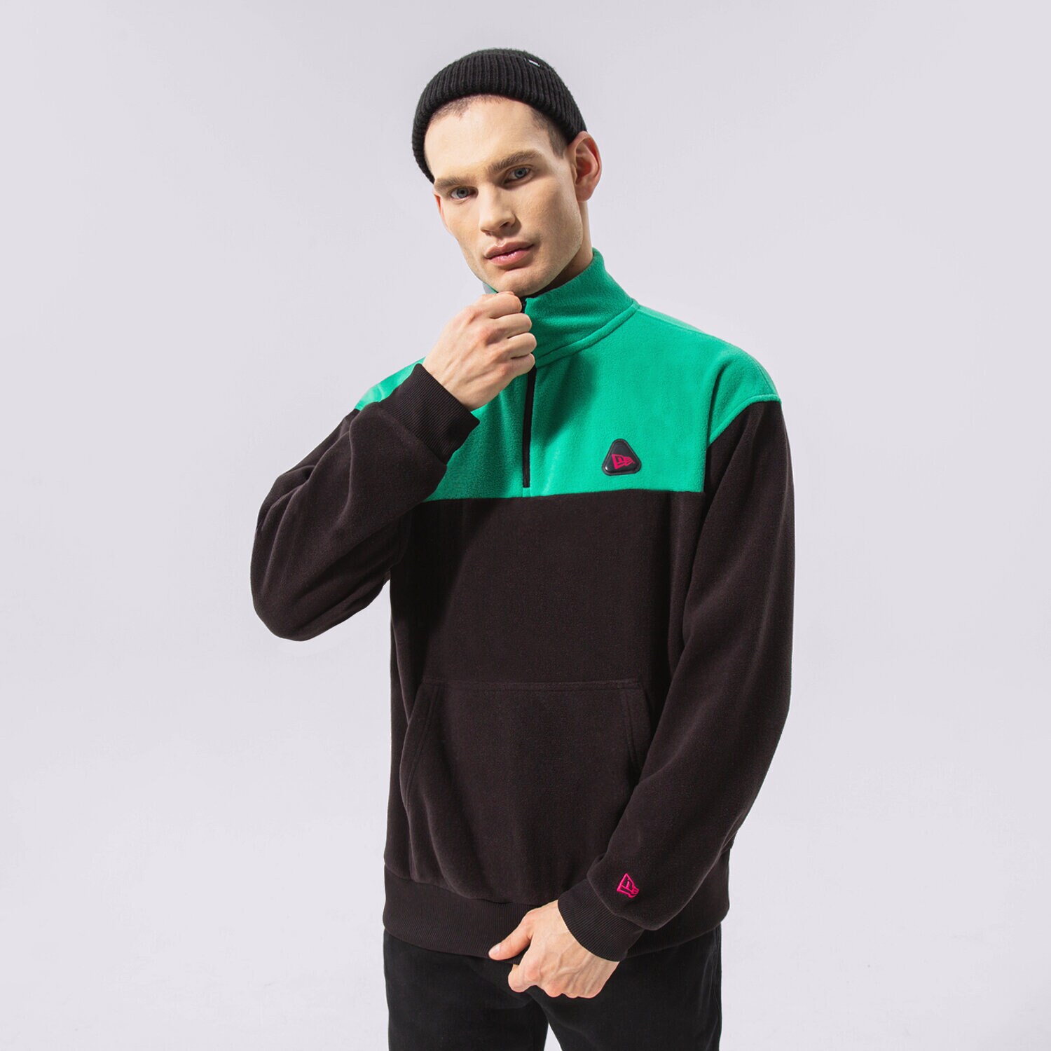 pánská mikina NEW ERA FLEECE MIKINA NEW   ERA COLOURBLOCK QUARTER ZIP 12893060 ČERNÁ