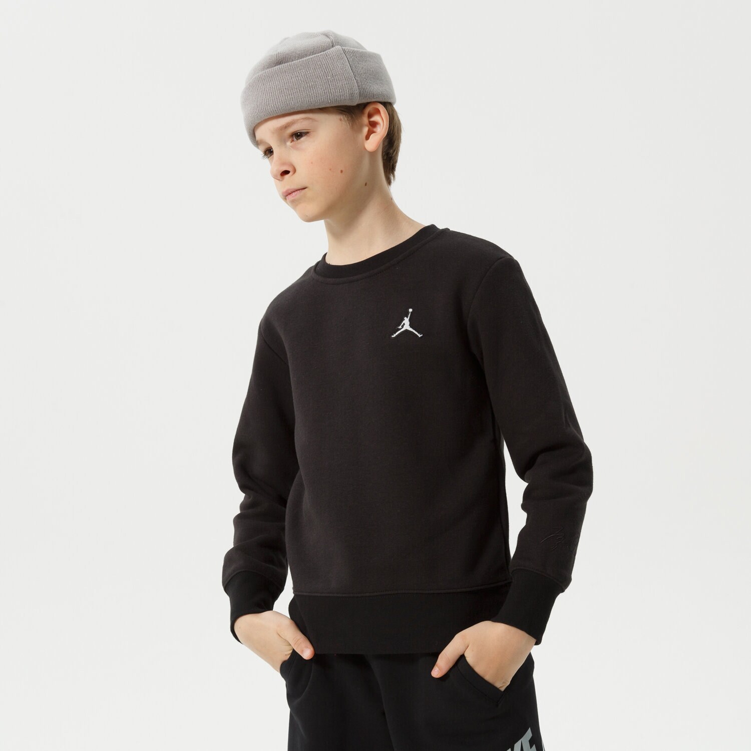 dětská mikina JORDAN MIKINA JUMPMAN ESSENTIALS CREW BOY 95B130-023 ČERNÁ