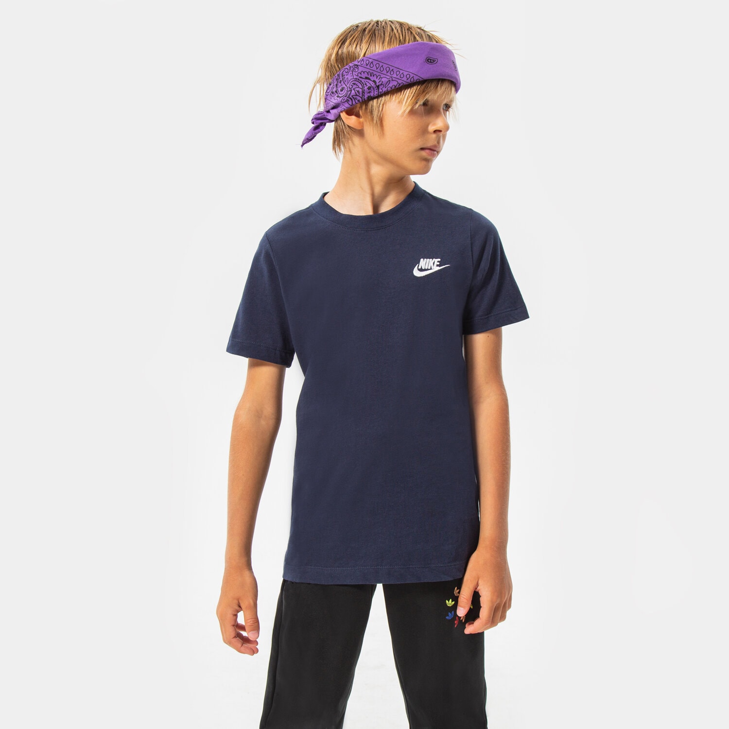 dětské tričko NIKE SMALL LOGO TRIČKO JUNIOR BOY AR5254-451 TMAVOMODRÁ