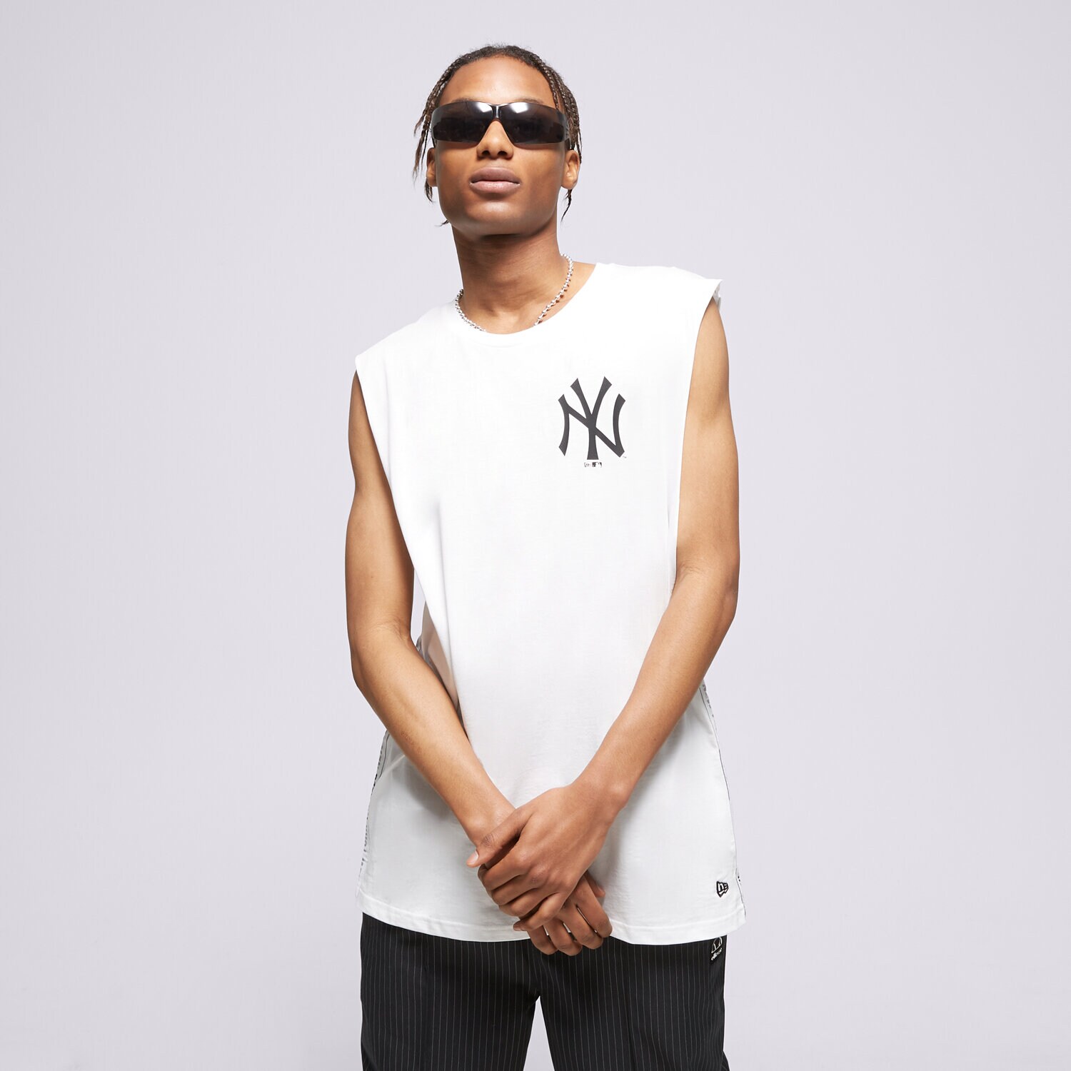pánská košile NEW ERA TOP MLB LOGO TAPING SLESS NYY WHT NEW YORK YANKEES W 13083945 BÍLÁ