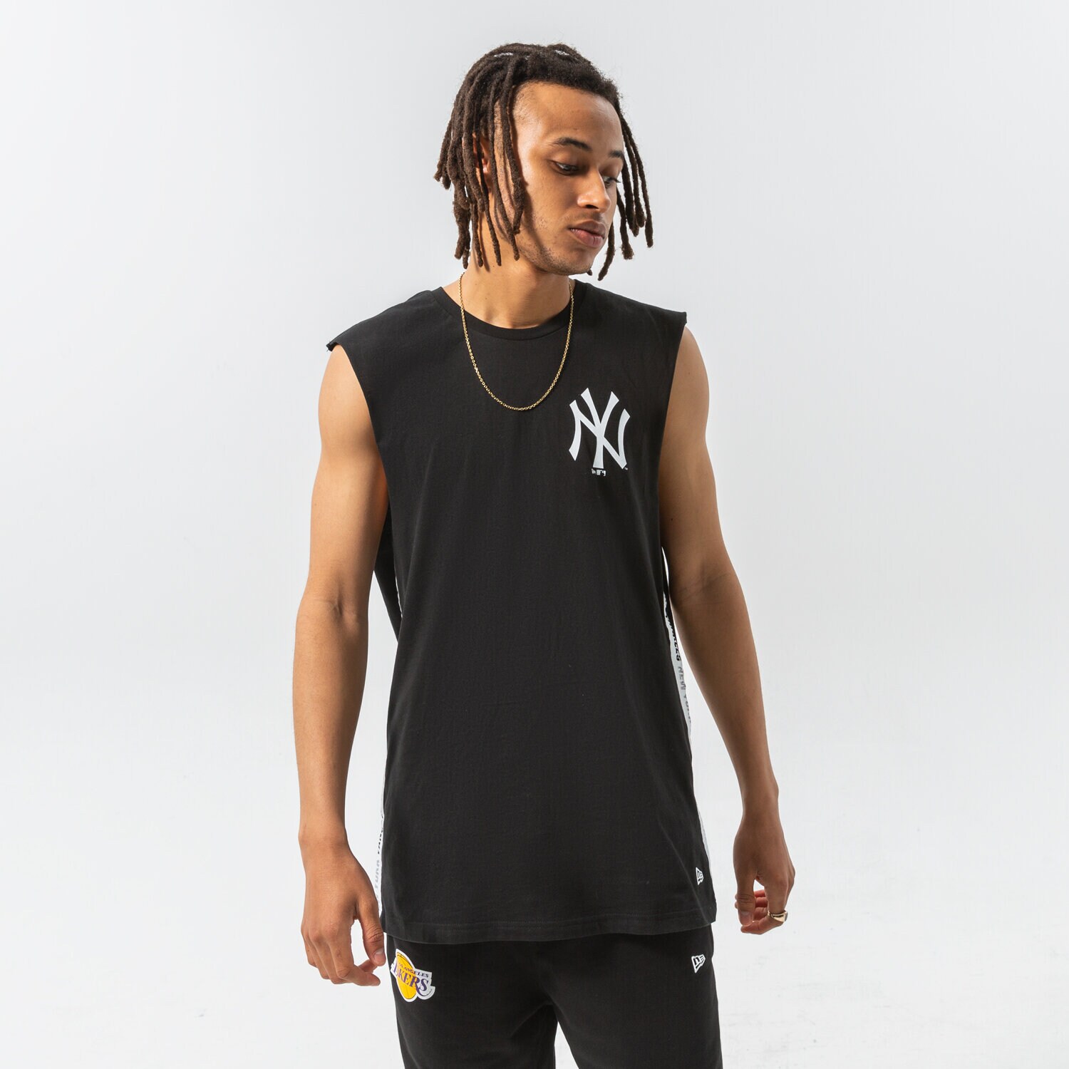 pánská košile NEW ERA TOP MLB LOGO TAPING SLESS NYY BLK NEW YORK YANKEES B 13083946 ČERNÁ