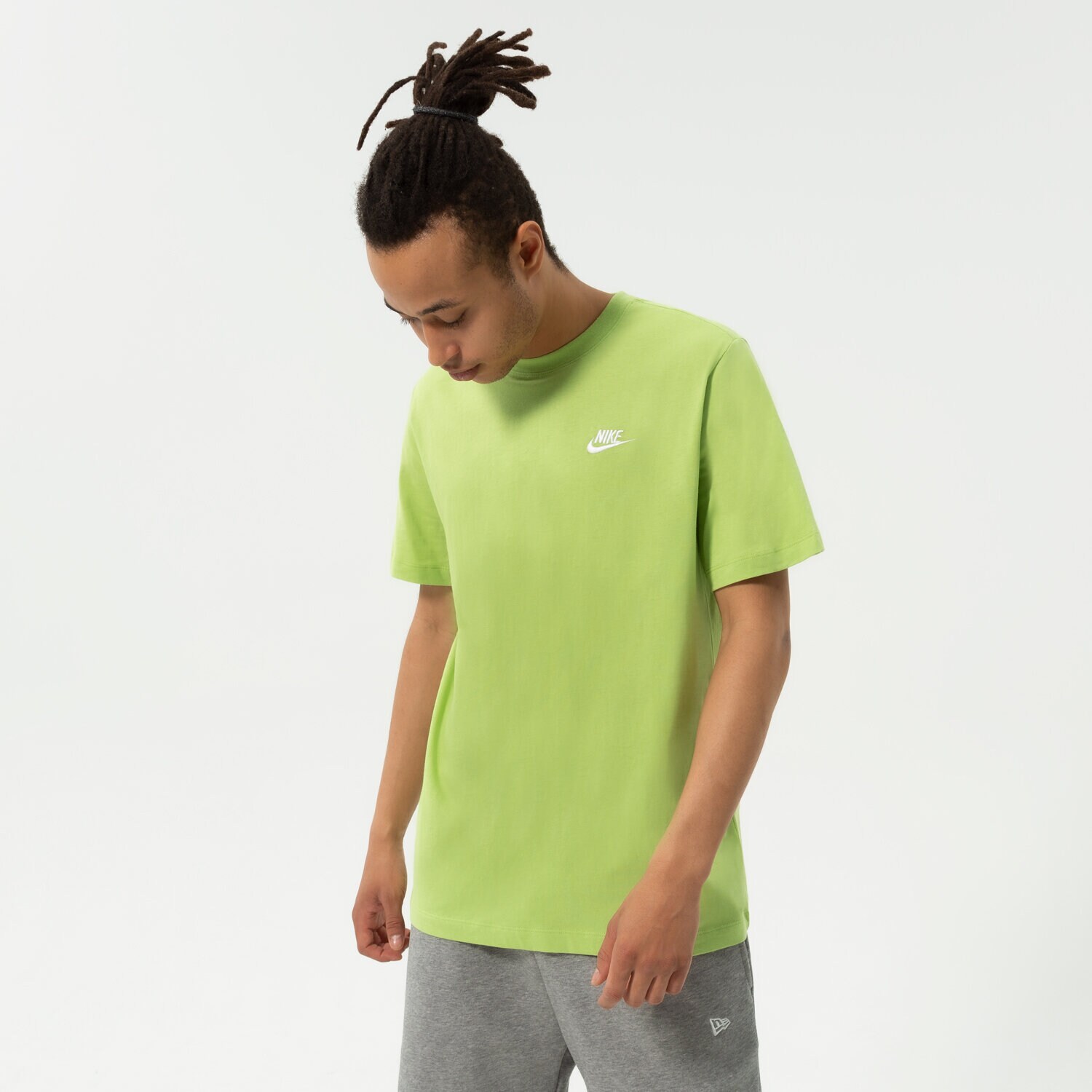 pánské tričko NIKE TRIČKO SPORTSWEAR CLUB AR4997-332 ZELENÁ