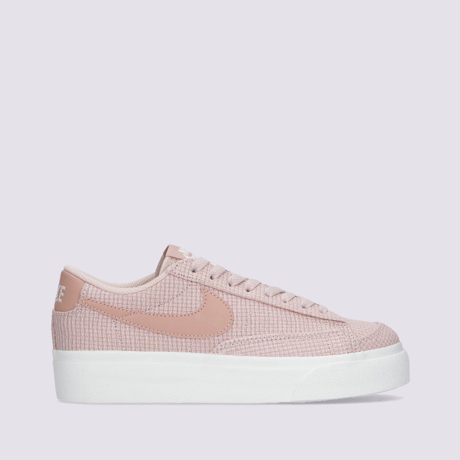 dámské tenisky NIKE W BLAZER LOW PLATFORM ESS  DN0744-600 RŮŽOVÁ