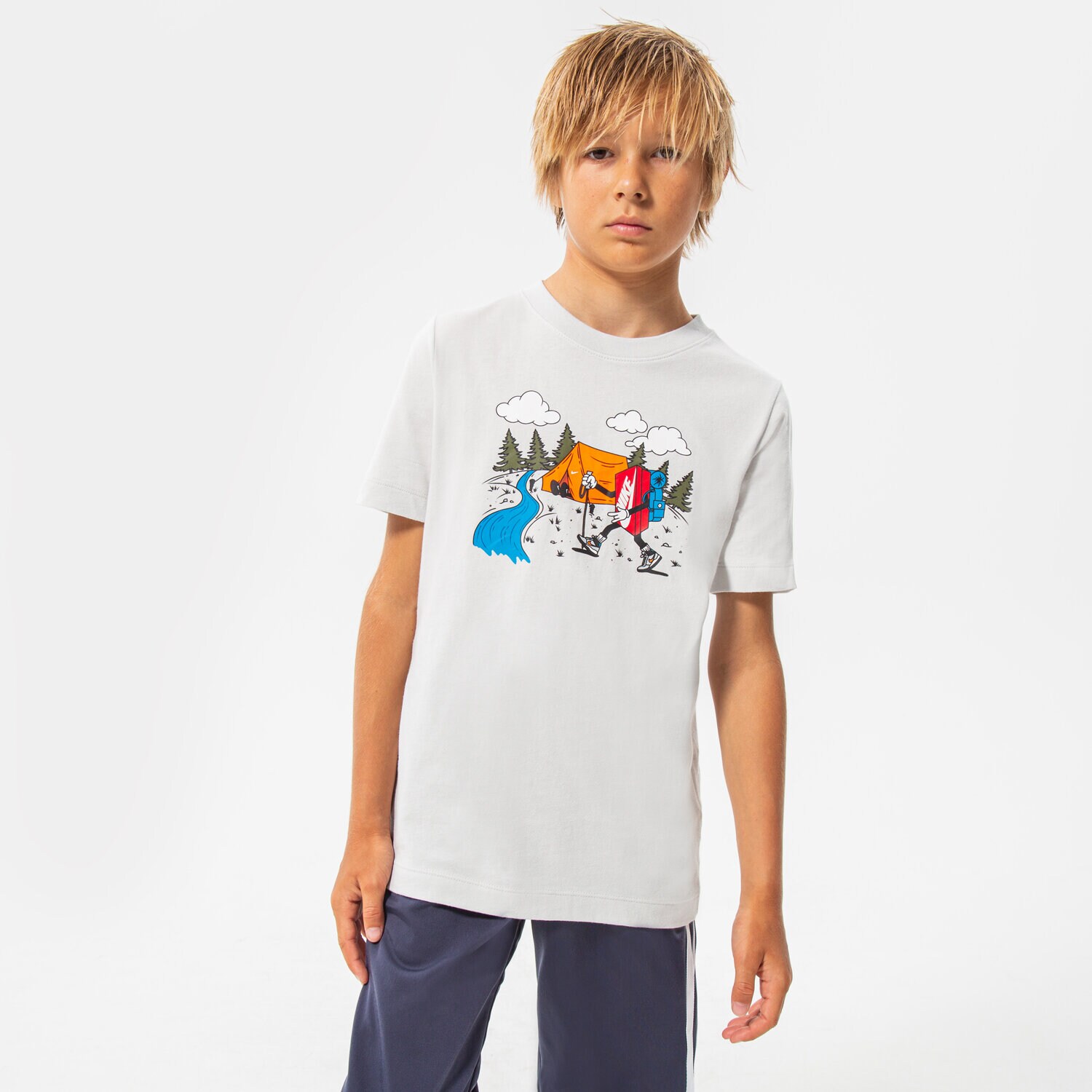 dětské tričko NIKE TRIČKO B NSW TEE BOXY 1 BOY DQ3854-025 ŠEDÁ