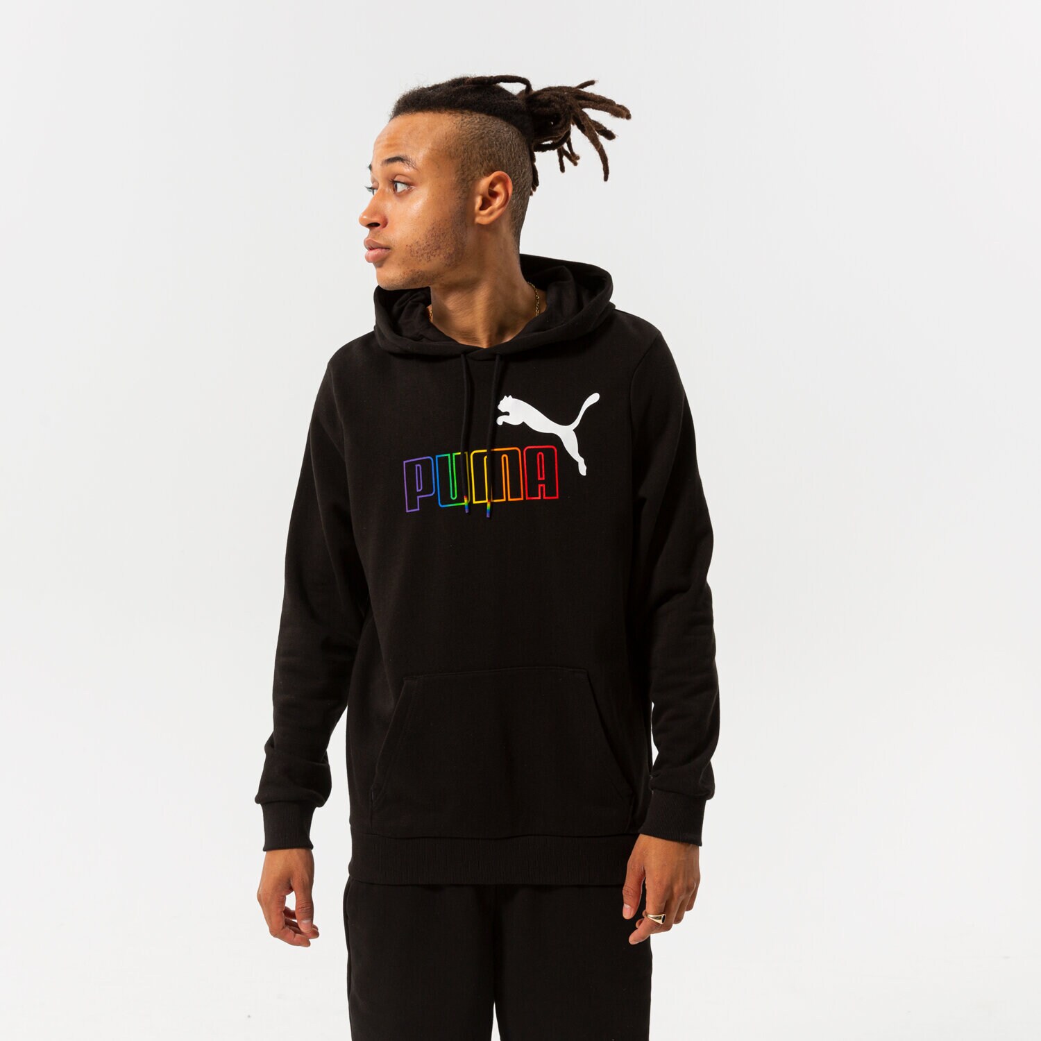 pánská mikina PUMA MIKINA S KAPUCÍ ESS+ RAINBOW HOODIE TR 848678 01 ČERNÁ