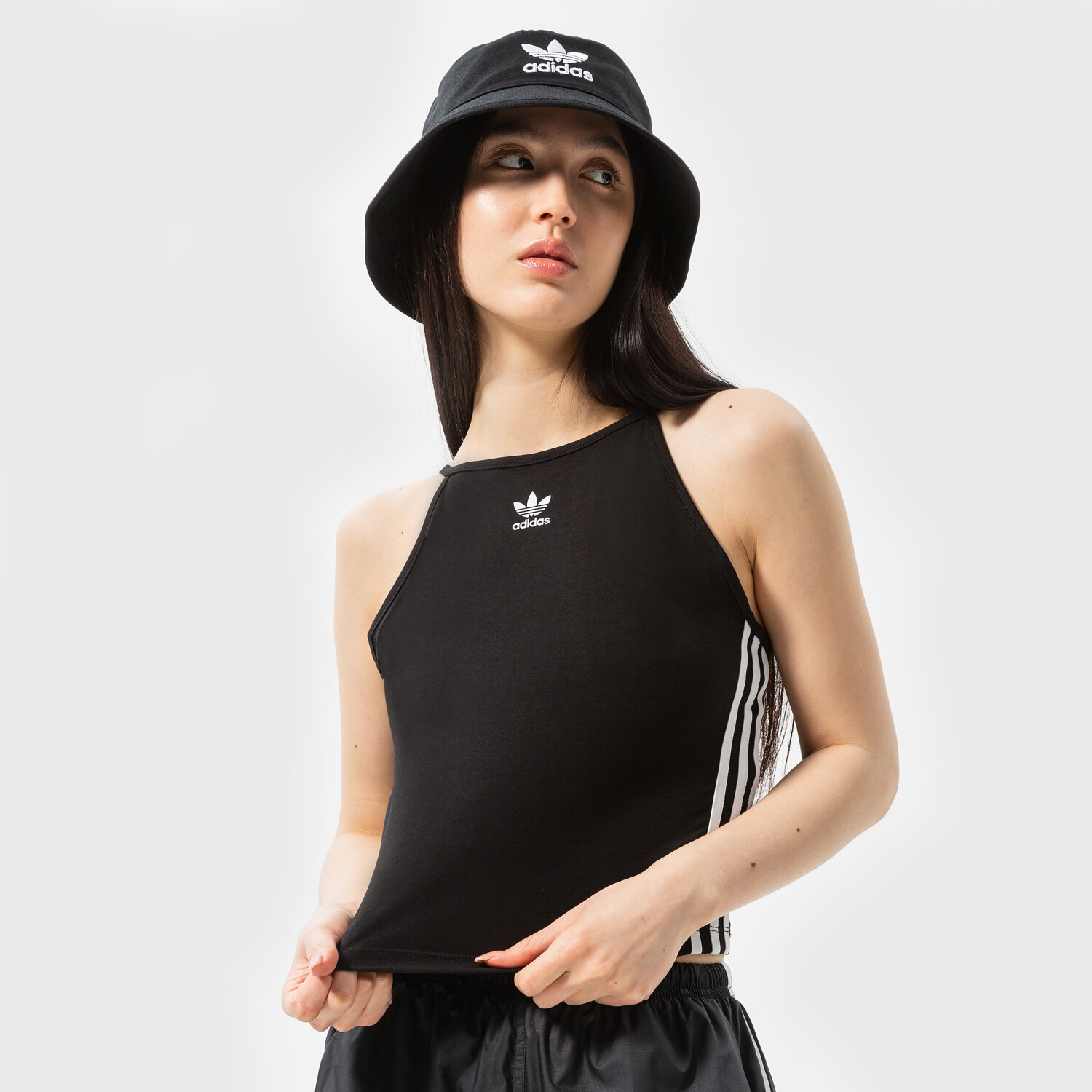 dámský top ADIDAS 3 STRIPES STRAPPY TOP TOP HC1978 ČERNÁ