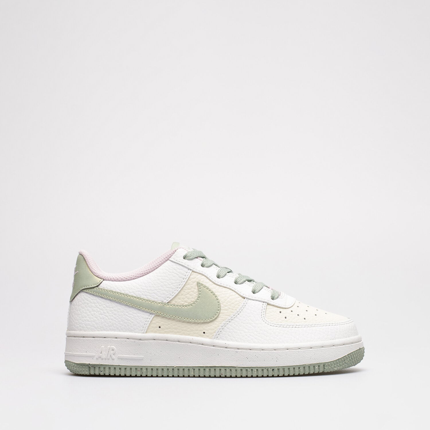 dětské tenisky NIKE AIR FORCE 1 LV8 (GS) DQ0360-100 BÍLÁ