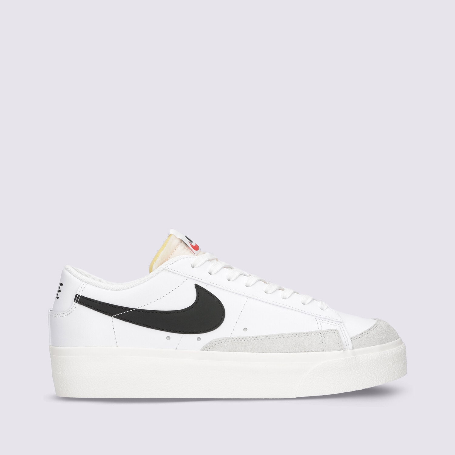 dámské tenisky NIKE BLAZER LOW PLATFORM  DJ0292-101 BÍLÁ