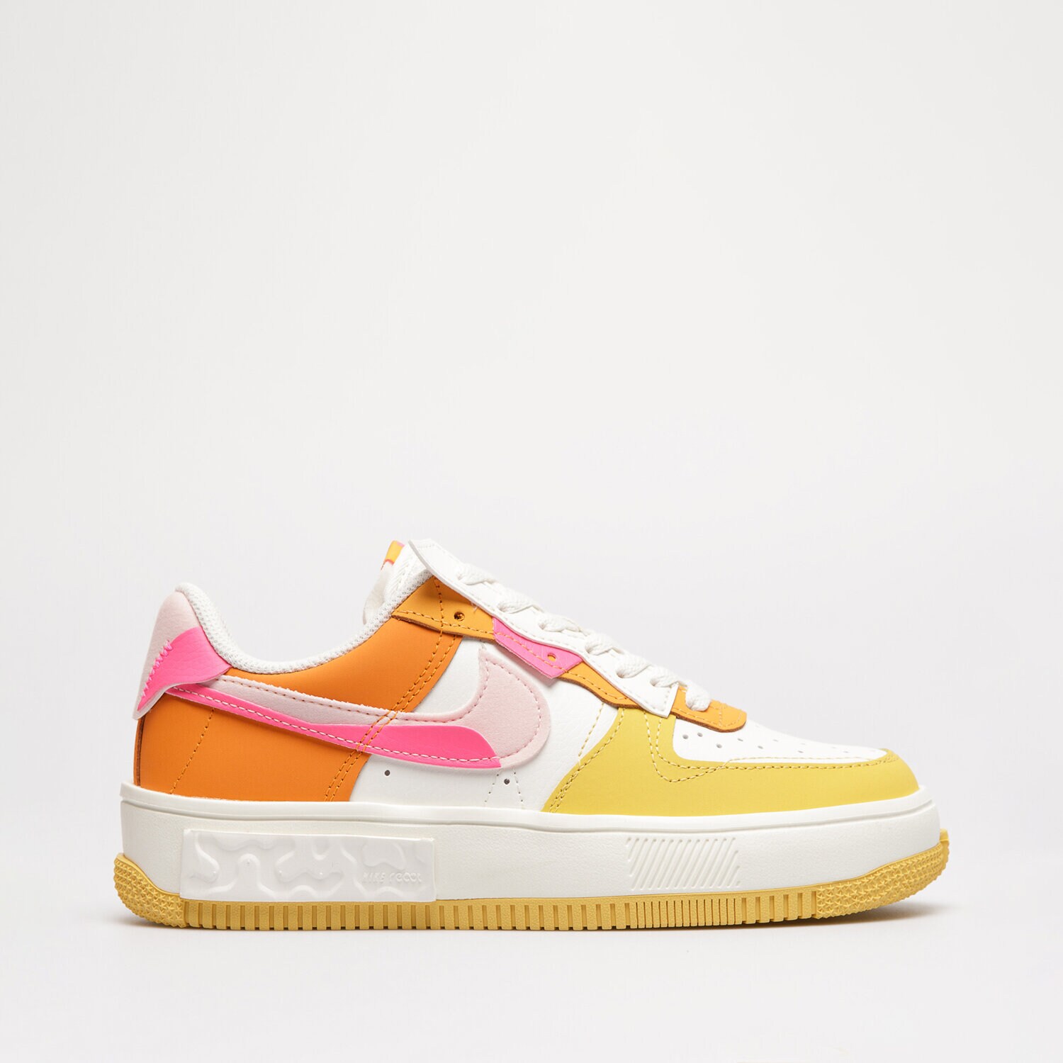 dámské tenisky NIKE AIR FORCE 1 FONTANKA  DX2675-100 VÍCEBAREVNÁ