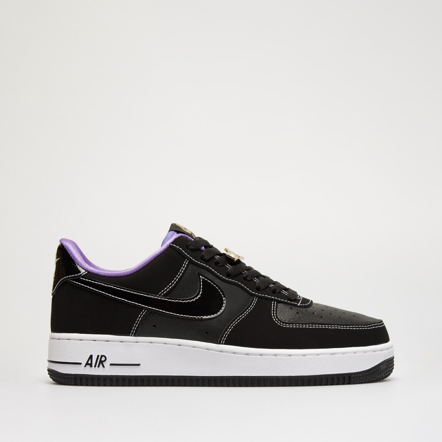 pánské tenisky NIKE AIR FORCE 1 '07 LV8 EMB DR9866-001 ČERNÁ