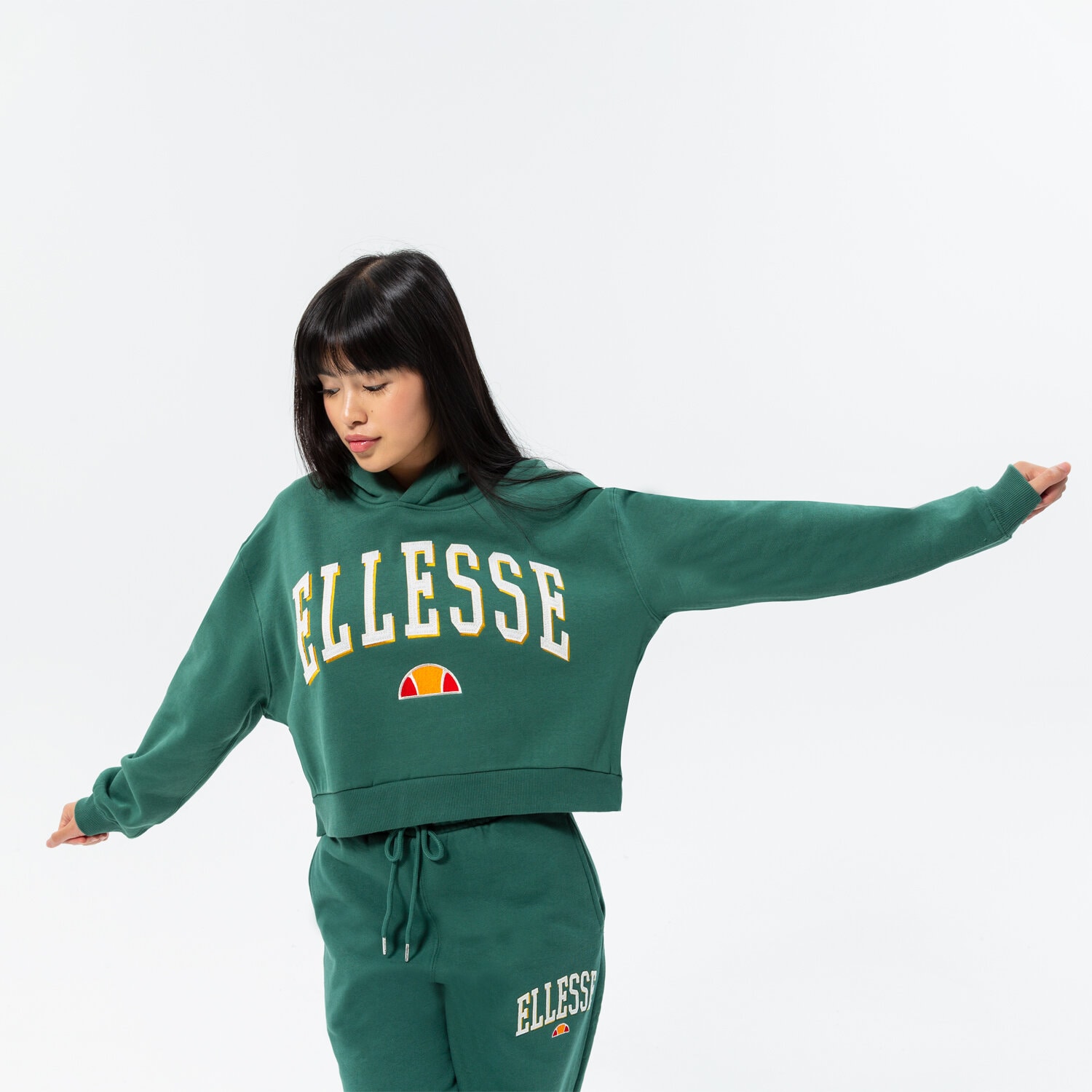 dámská mikina ELLESSE MIKINA S KAPUCÍ RAMO CROP HOODY DGREEN SGP15918502 ZELENÁ