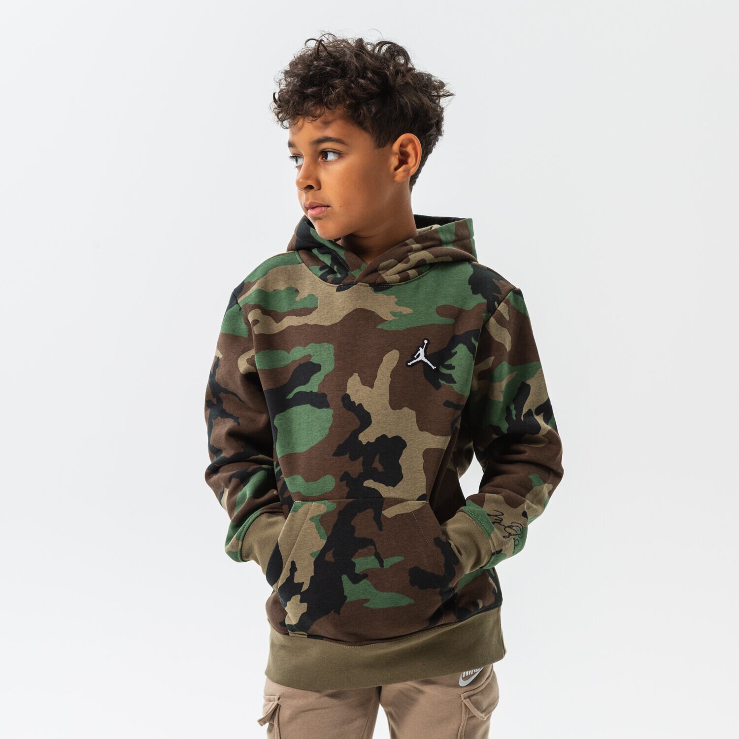 dětská mikina JORDAN MIKINA S KAPUCÍ ESSENTIALS CAMO PO BOY 95A717-E4F KHAKI