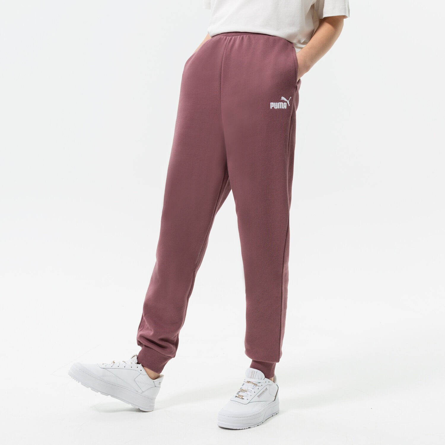 dámské kalhoty PUMA KALHOTY  ESS+ EMBROIDERY HIGH-WAIST FL 670007 75 FIALOVÁ