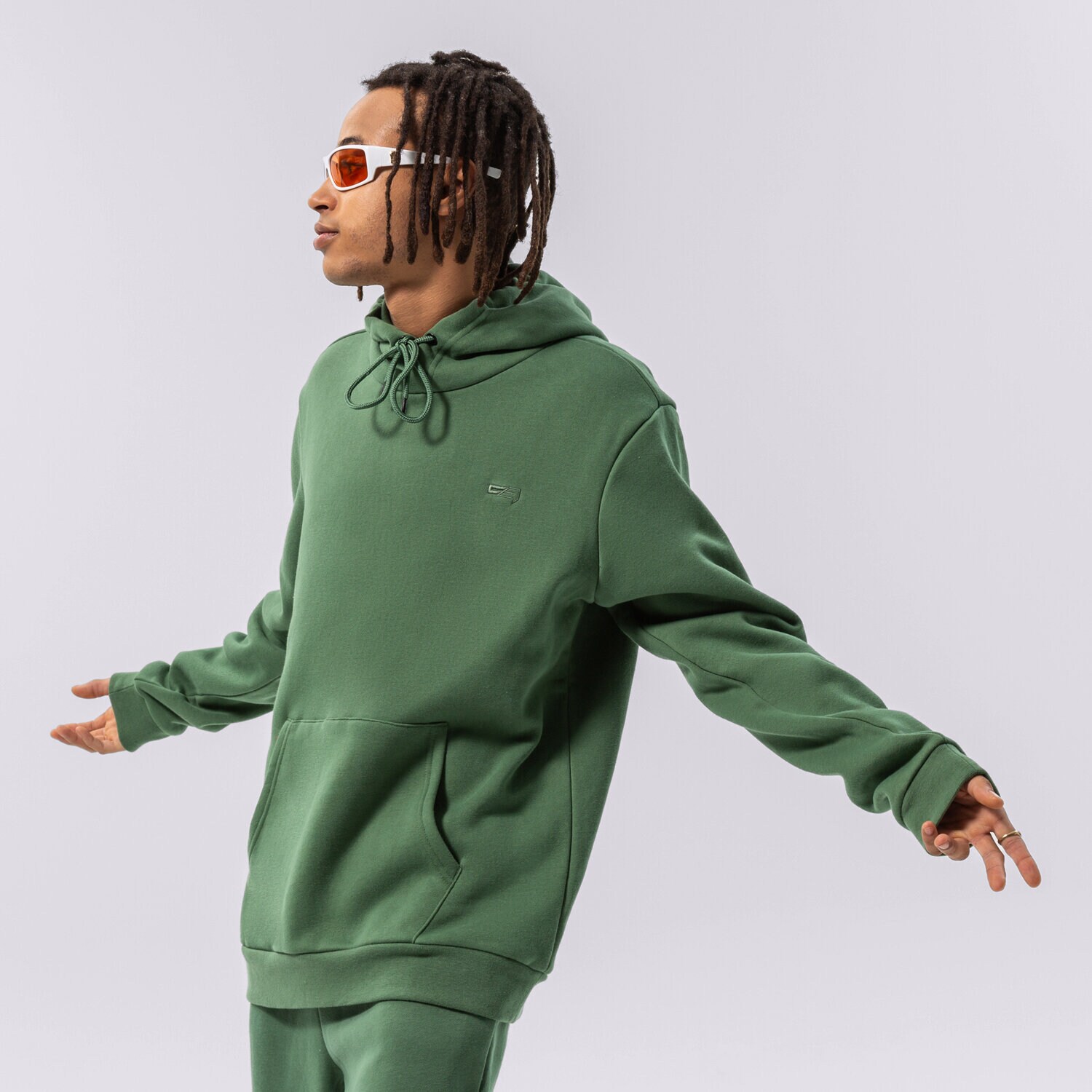 pánská mikina CONFRONT MIKINA S KAPUCÍ HOODIE ESSENTIAL CF322BLM91003 ZELENÁ