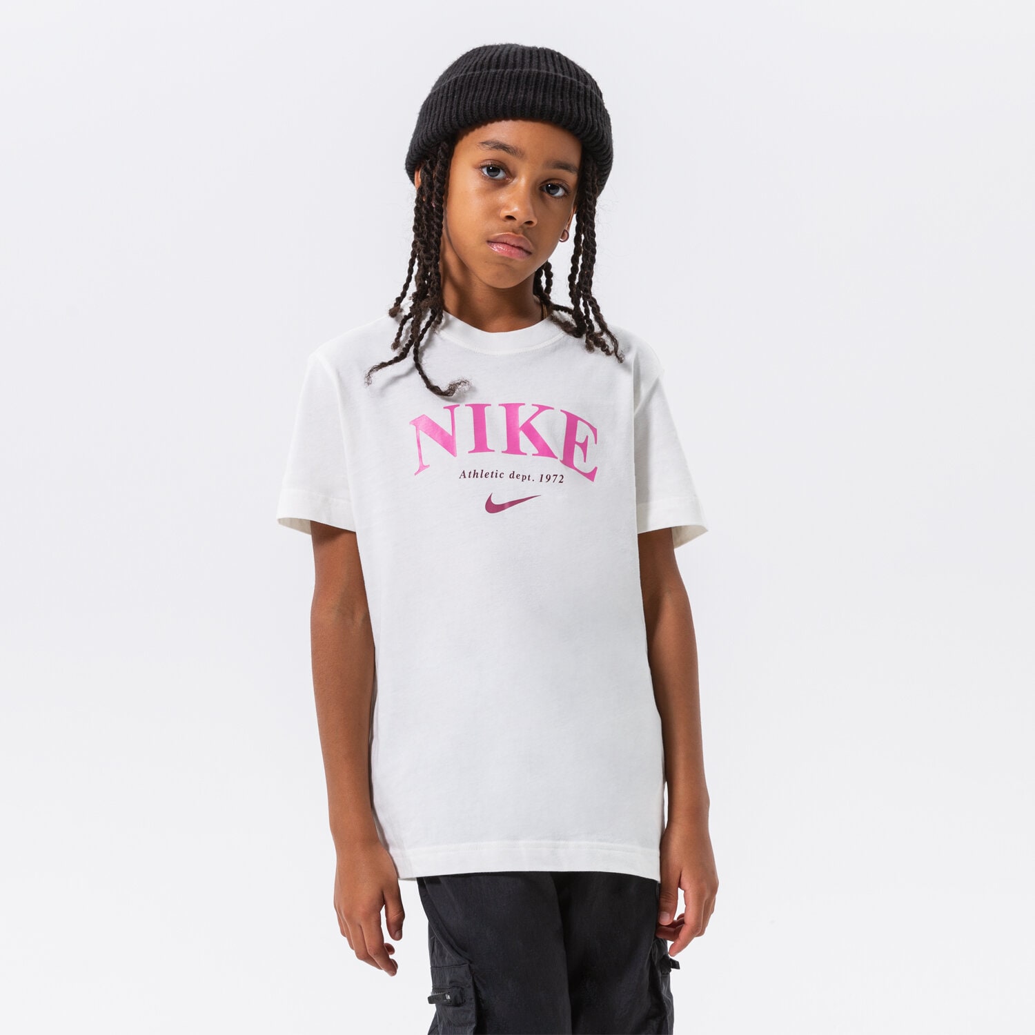 dětské tričko NIKE GIRLS' TREND BOYFRIEND TRIČKO JUNIOR GIRL DV6137-133 BÉŽOVÁ
