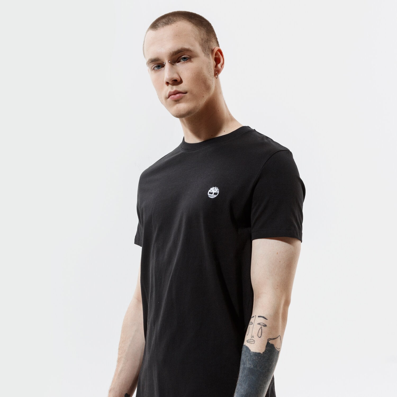 pánské tričko TIMBERLAND TRIČKO SS DUNSTAN JERSEY CREW TEE SLIM TB0A2BPR0011 ČERNÁ
