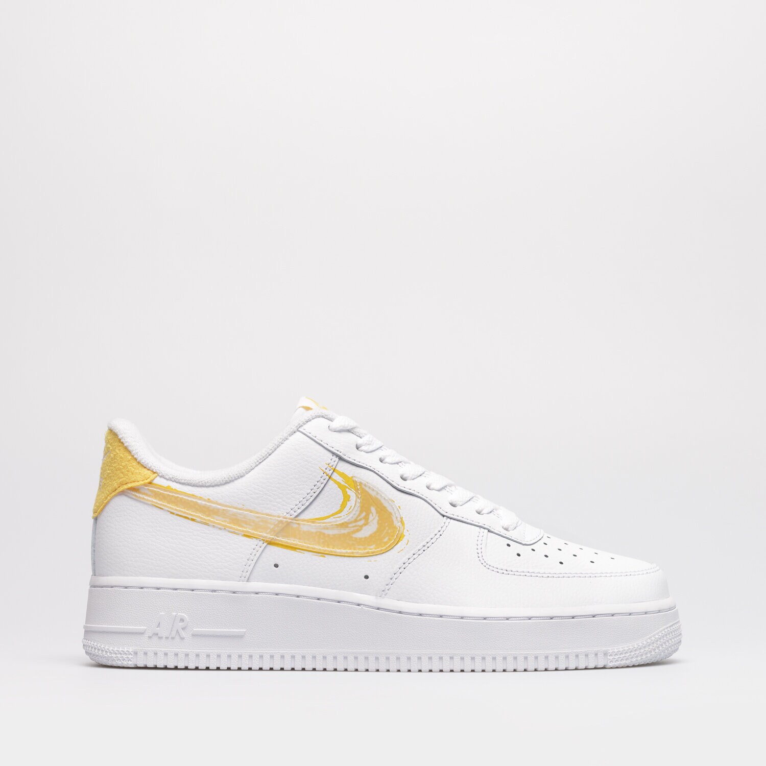 pánské tenisky NIKE AIR FORCE 1 '07 DX2646-100 BÍLÁ