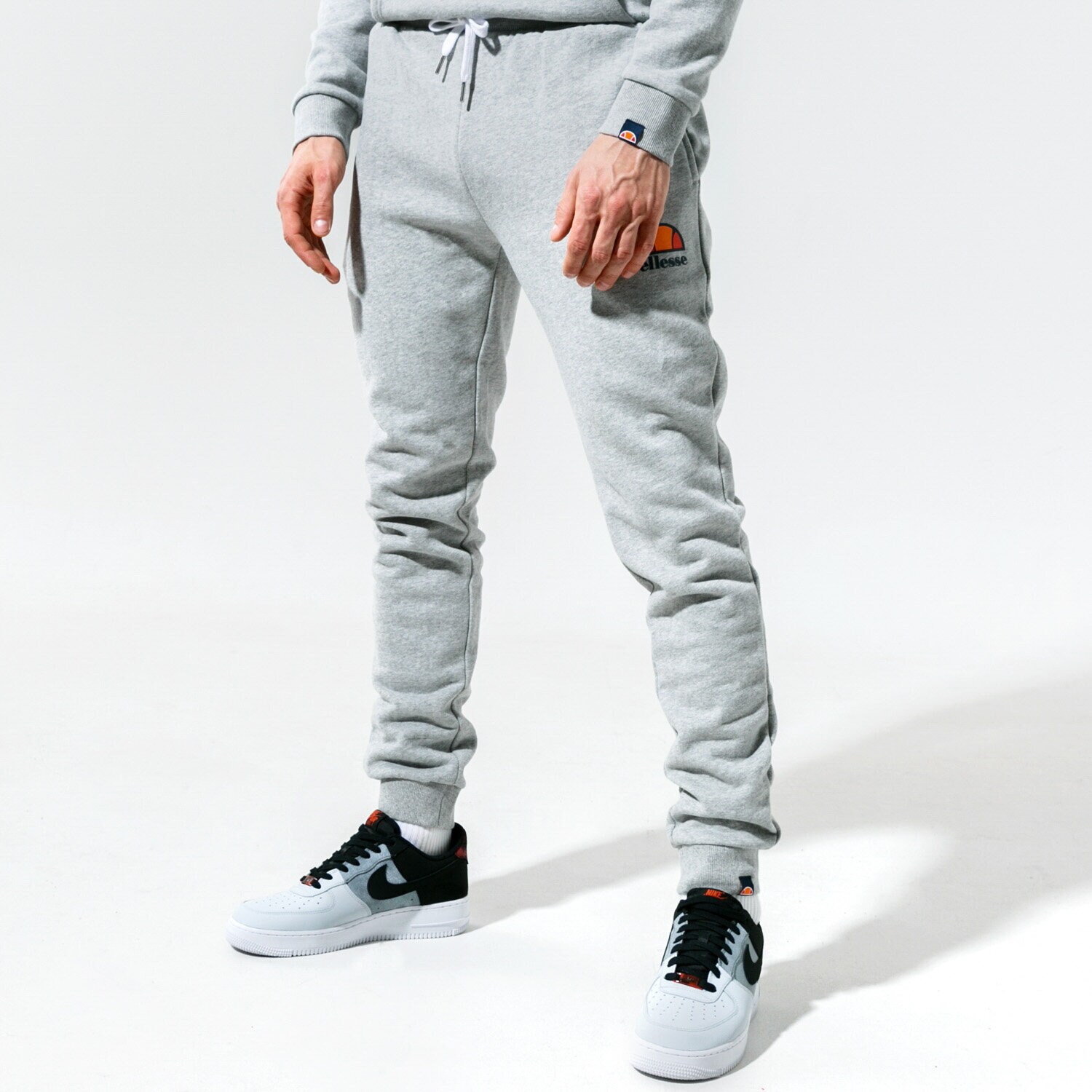 pánské kalhoty ELLESSE KALHOTY  OVEST GREY SHS01763112 ŠEDÁ
