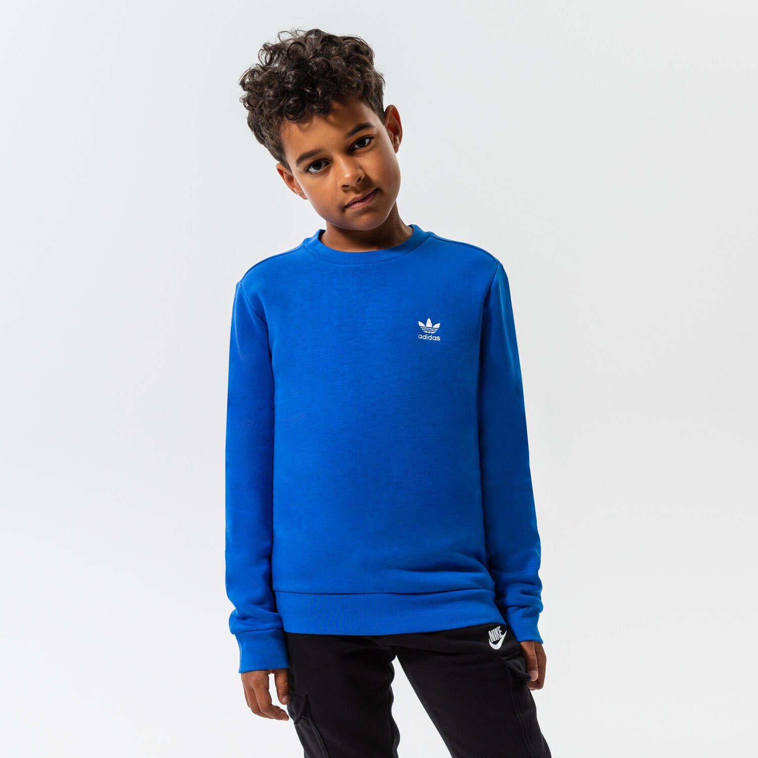 dětská mikina ADIDAS MIKINA CREW BOY HK2894 TMAVOMODRÁ