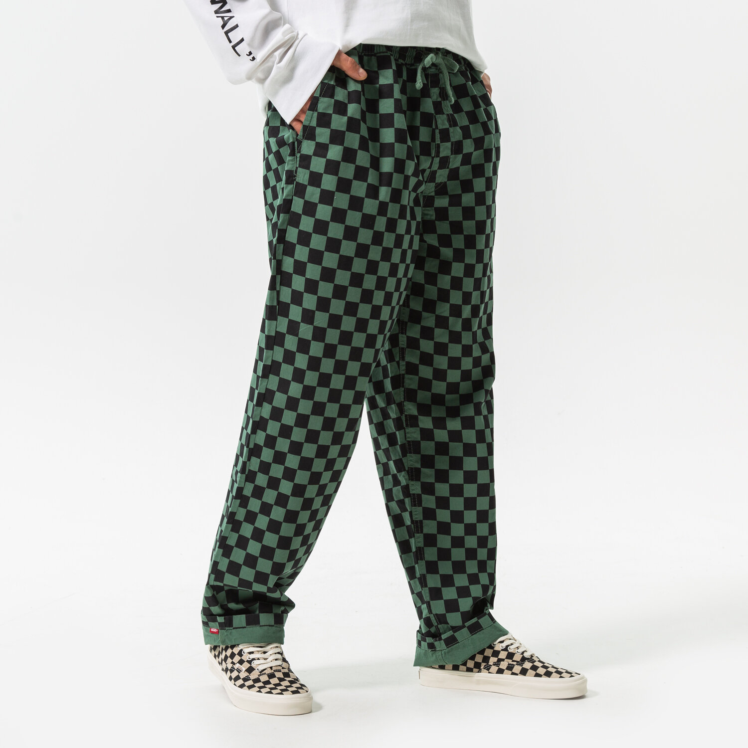 pánské kalhoty VANS KALHOTY  RANGE BAGGY TAPERED ELASTIC PANT VN00000DQ7M1 VÍCEBAREVNÁ