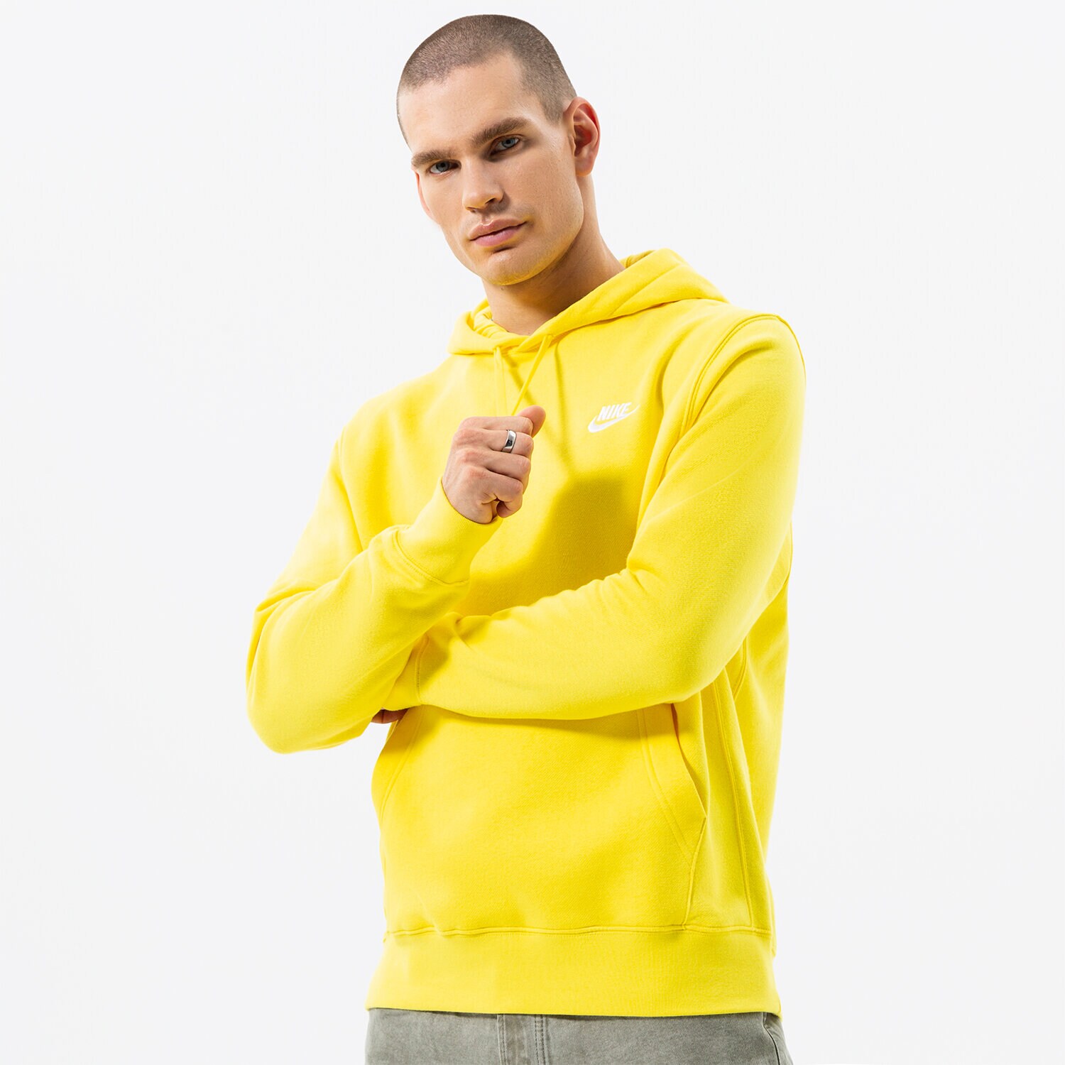 pánská mikina NIKE MIKINA S KAPUCÍ NIKE SPORTSWEAR CLUB FLEECE BV2654-765 ŽLUTÁ