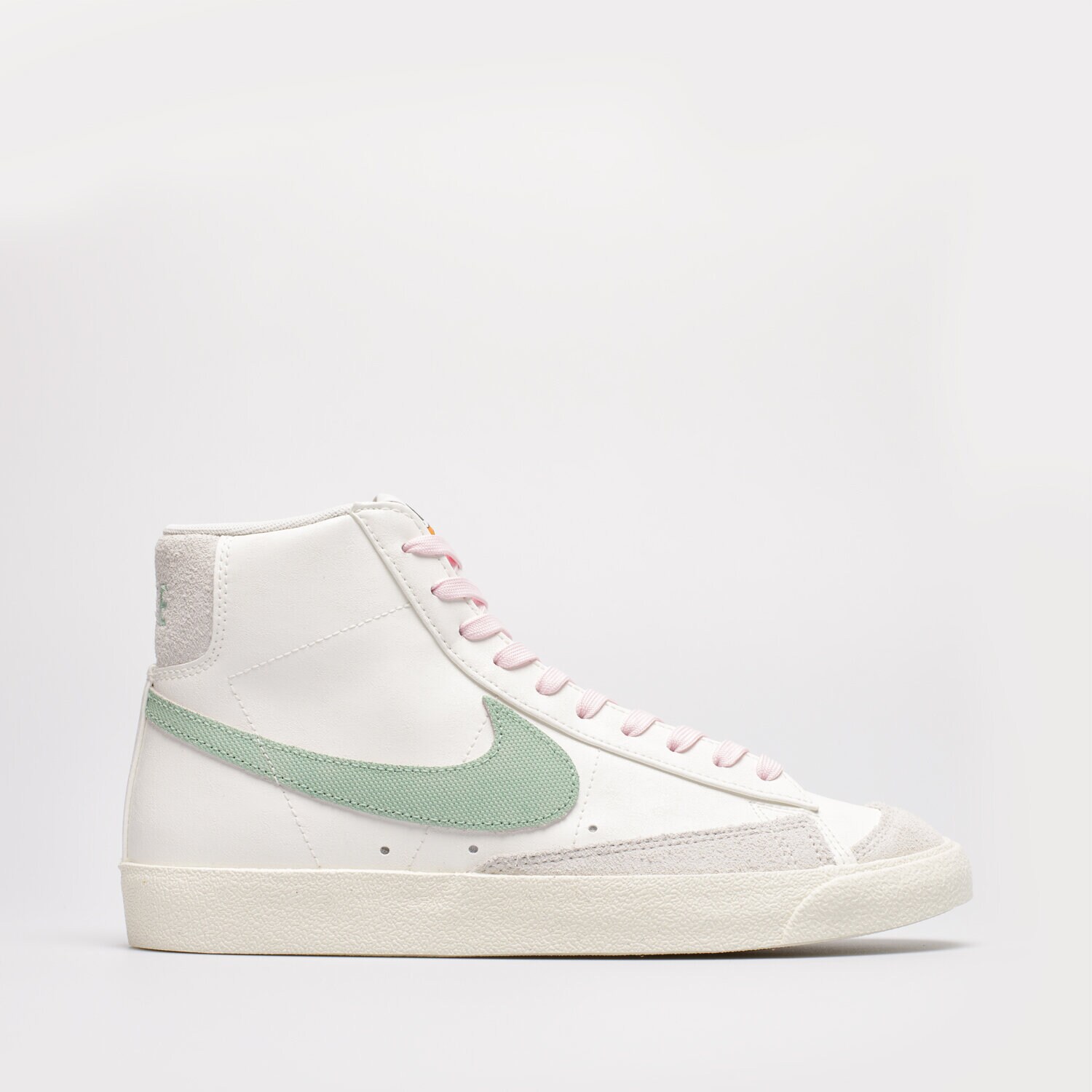 pánské tenisky NIKE BLAZER MID '77 PRM DO9787-100 BÍLÁ