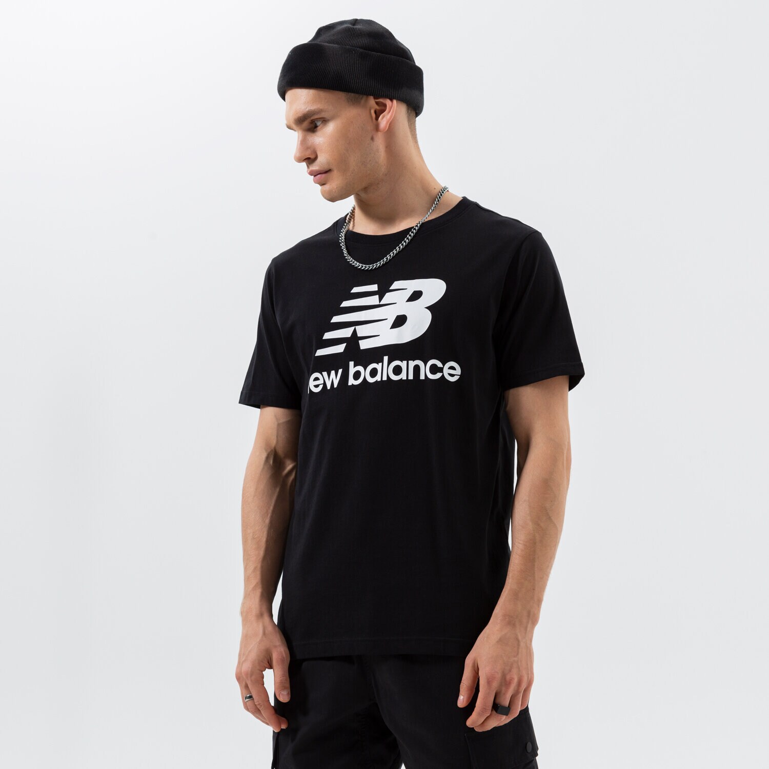 pánské tričko NEW BALANCE TRIČKO ESSENTIALS STACKED LOGO TEE MT01575BK ČERNÁ