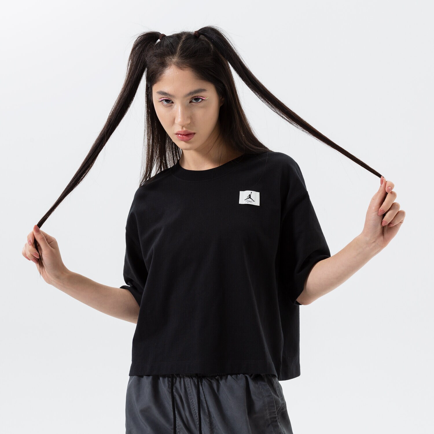dámské tričko JORDAN TRIČKO W J ESSEN BOXY TEE 2 DO5038-010 ČERNÁ