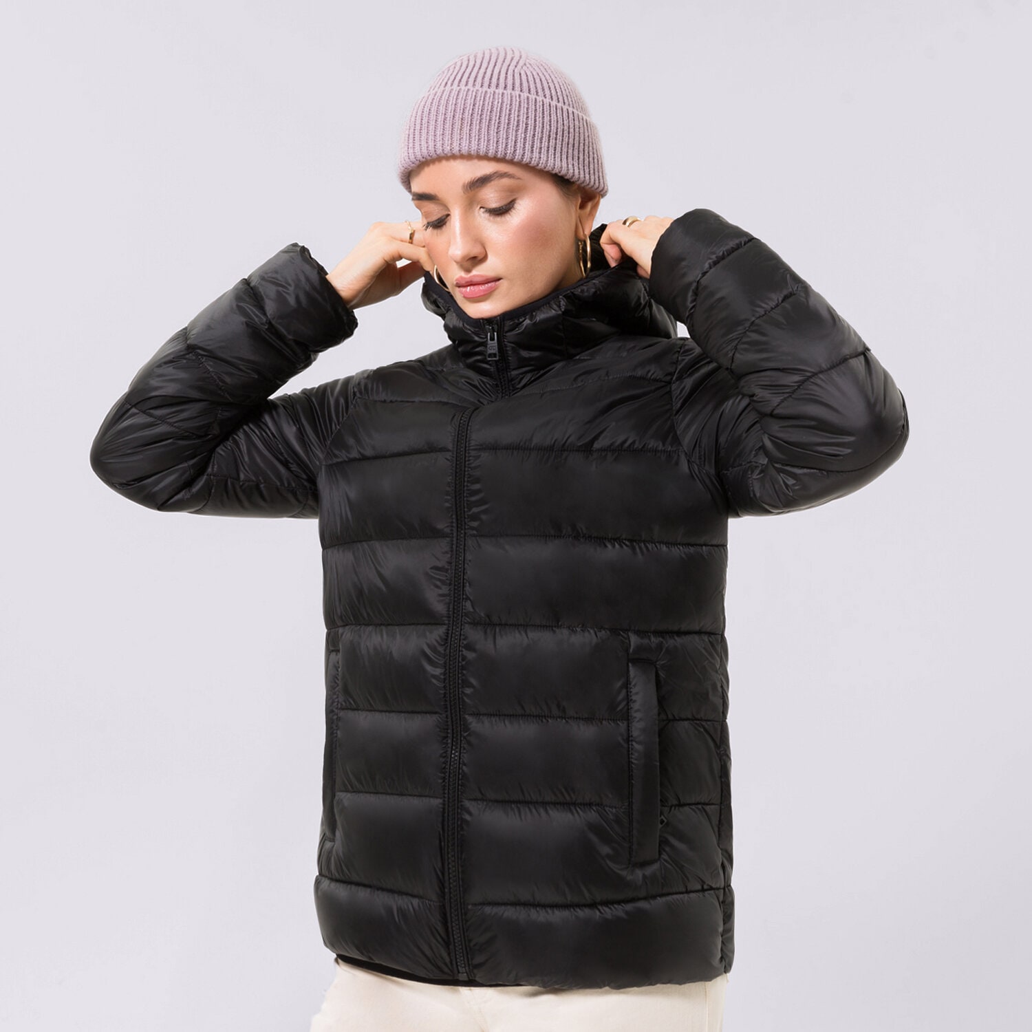 dámská zimní bunda CHAMPION BUNDA ZIMNÍ HOODED POLYFILLED JACKET 115750KK001 ČERNÁ