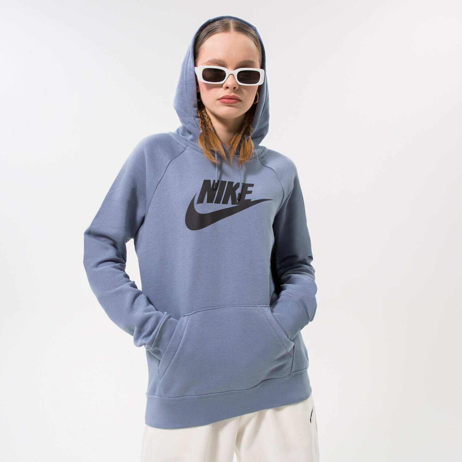 dámská mikina NIKE MIKINA S KAPUCÍ W NSW ESSNTL HOODIE PO HBR DX2319-493 MODRÁ