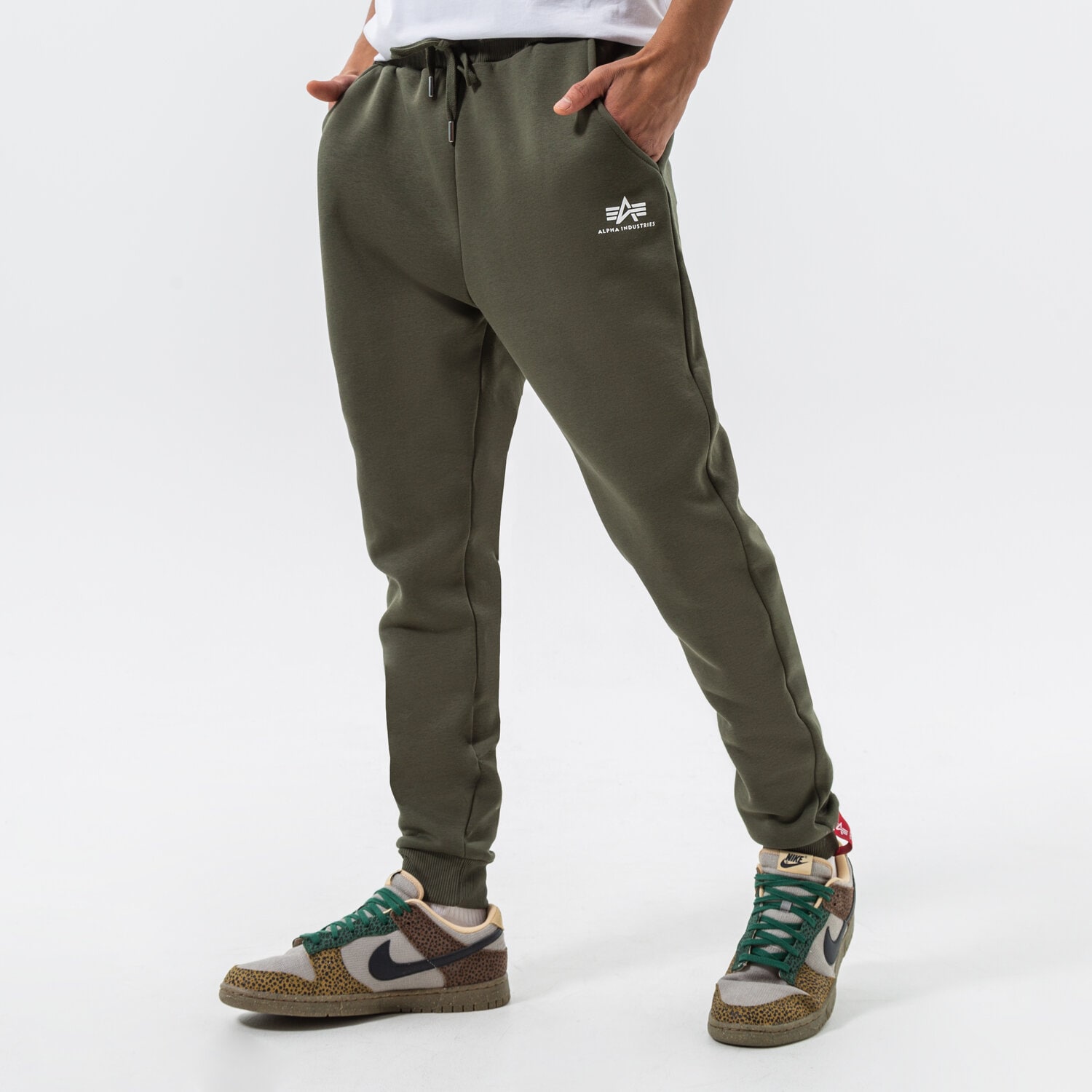 pánské kalhoty ALPHA INDUSTRIES KALHOTY  BASIC JOGGER SL 116370-142 KHAKI