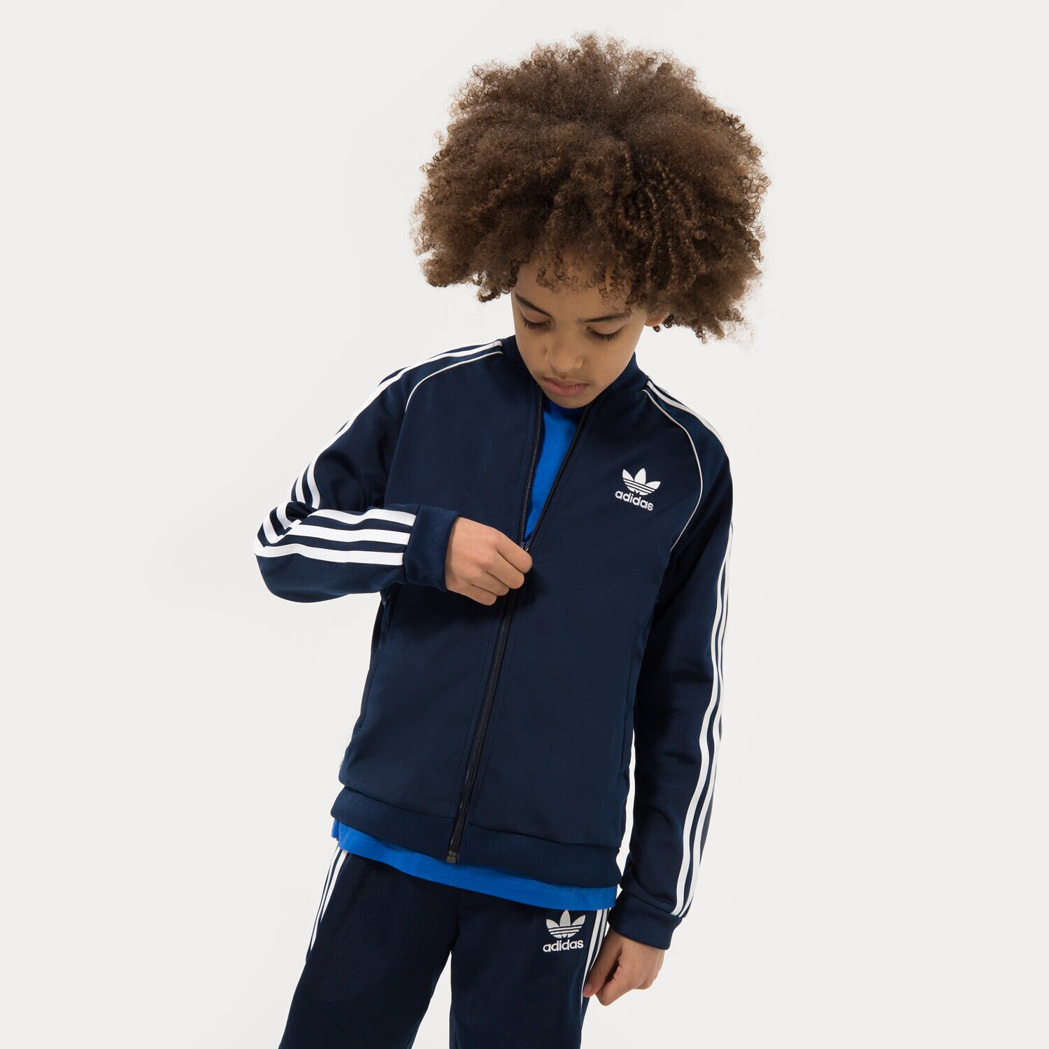 dětská mikina ADIDAS MIKINA ROZEPÍNACÍ SST TRACK TOP BOY HK0298 TMAVOMODRÁ