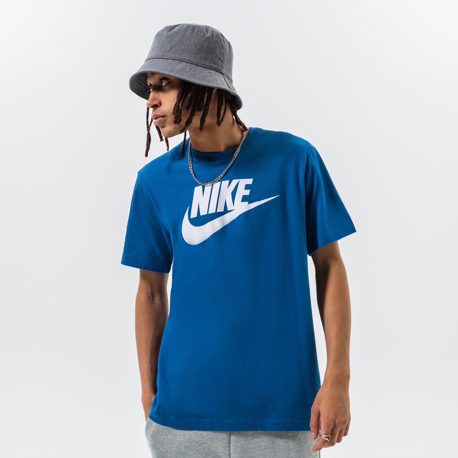 pánské tričko NIKE TRIČKO NIKE SPORTSWEAR AR5004-408 MODRÁ