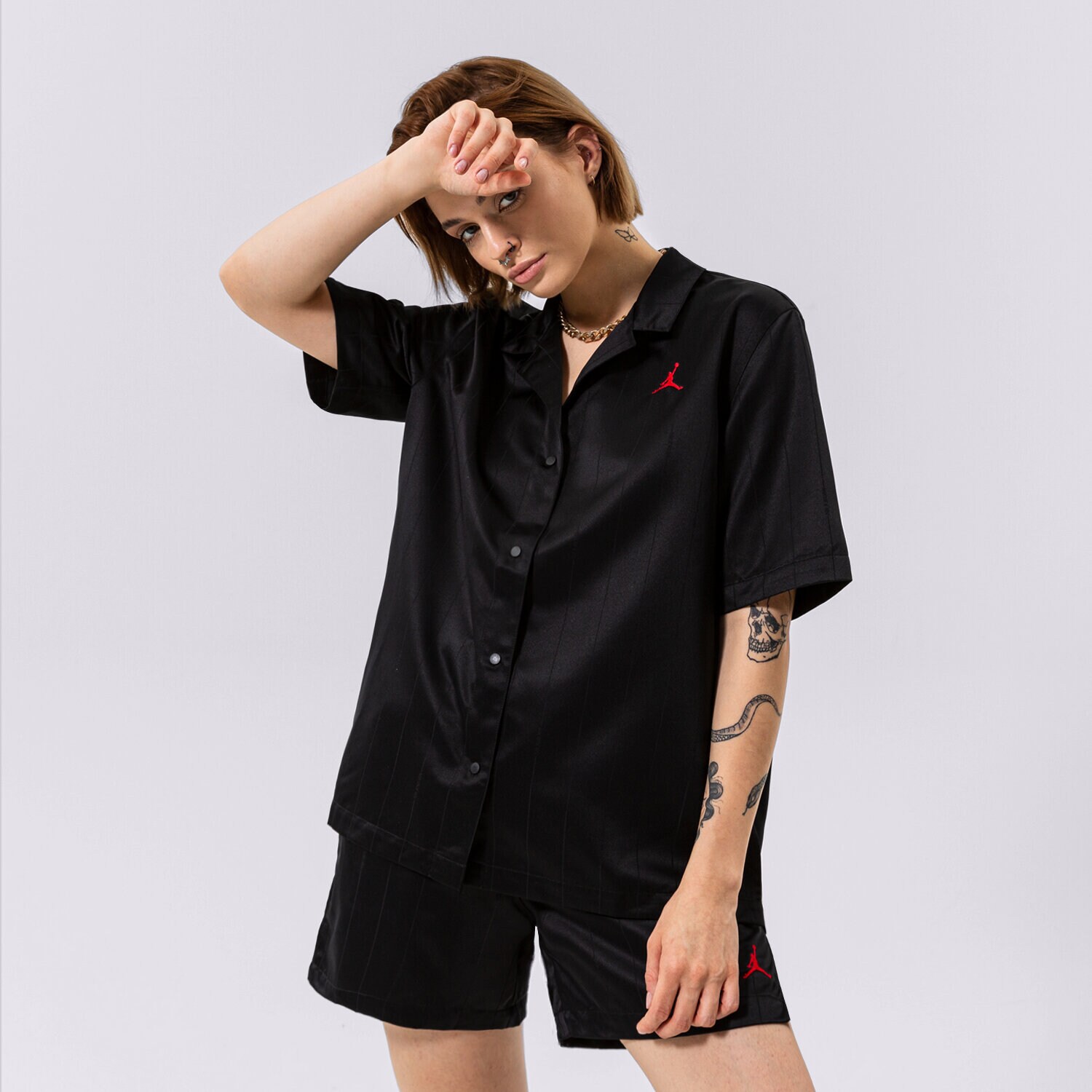 dámské tričko JORDAN TSHIRT HERITAGE WOMEN'S WOVEN DM5228-010 ČERNÁ