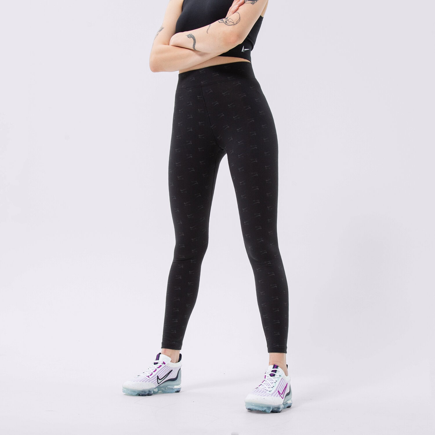dámské kalhoty NIKE LEGGINGS AIR AOP HR TGT BLK DQ6573-010 ČERNÁ