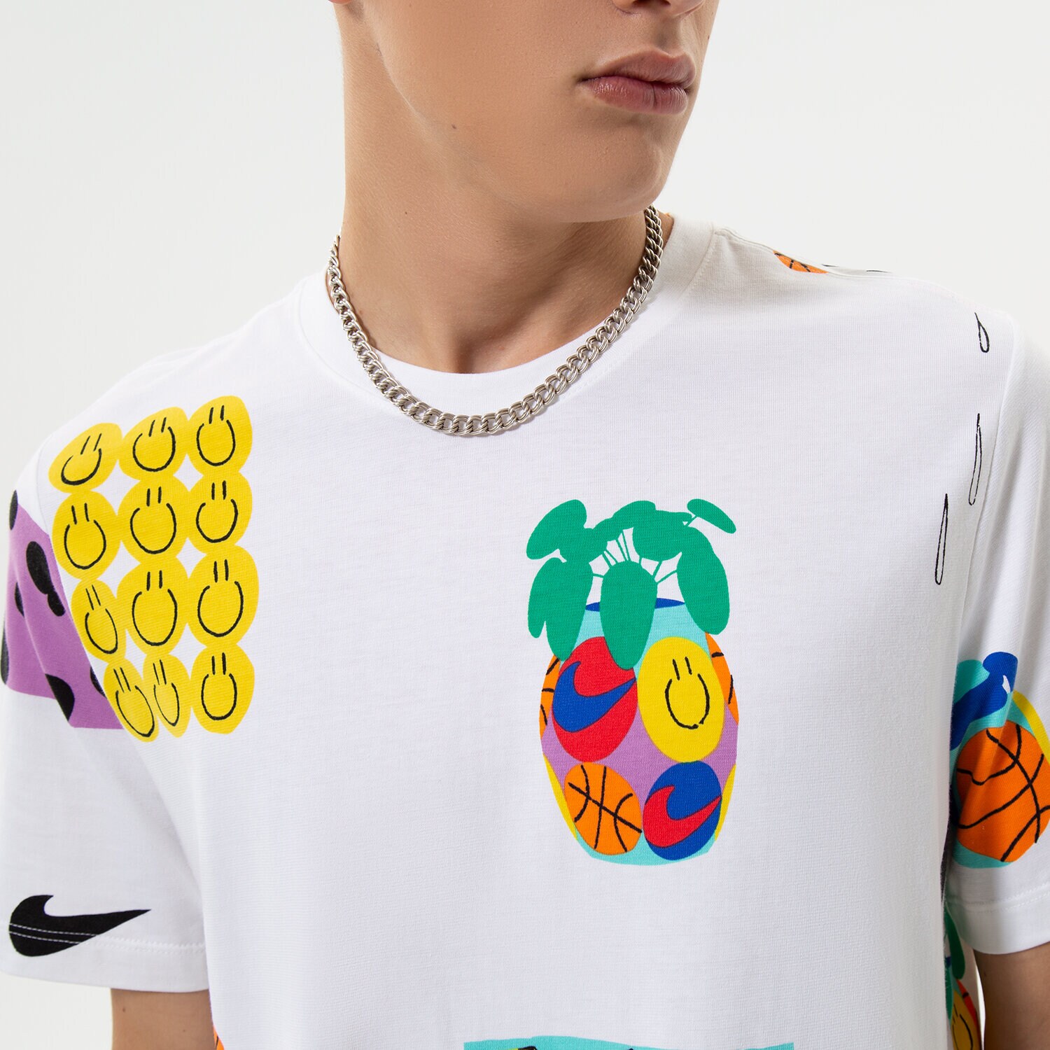 pánské tričko NIKE TRIČKO DQ1014-100 VÍCEBAREVNÁ