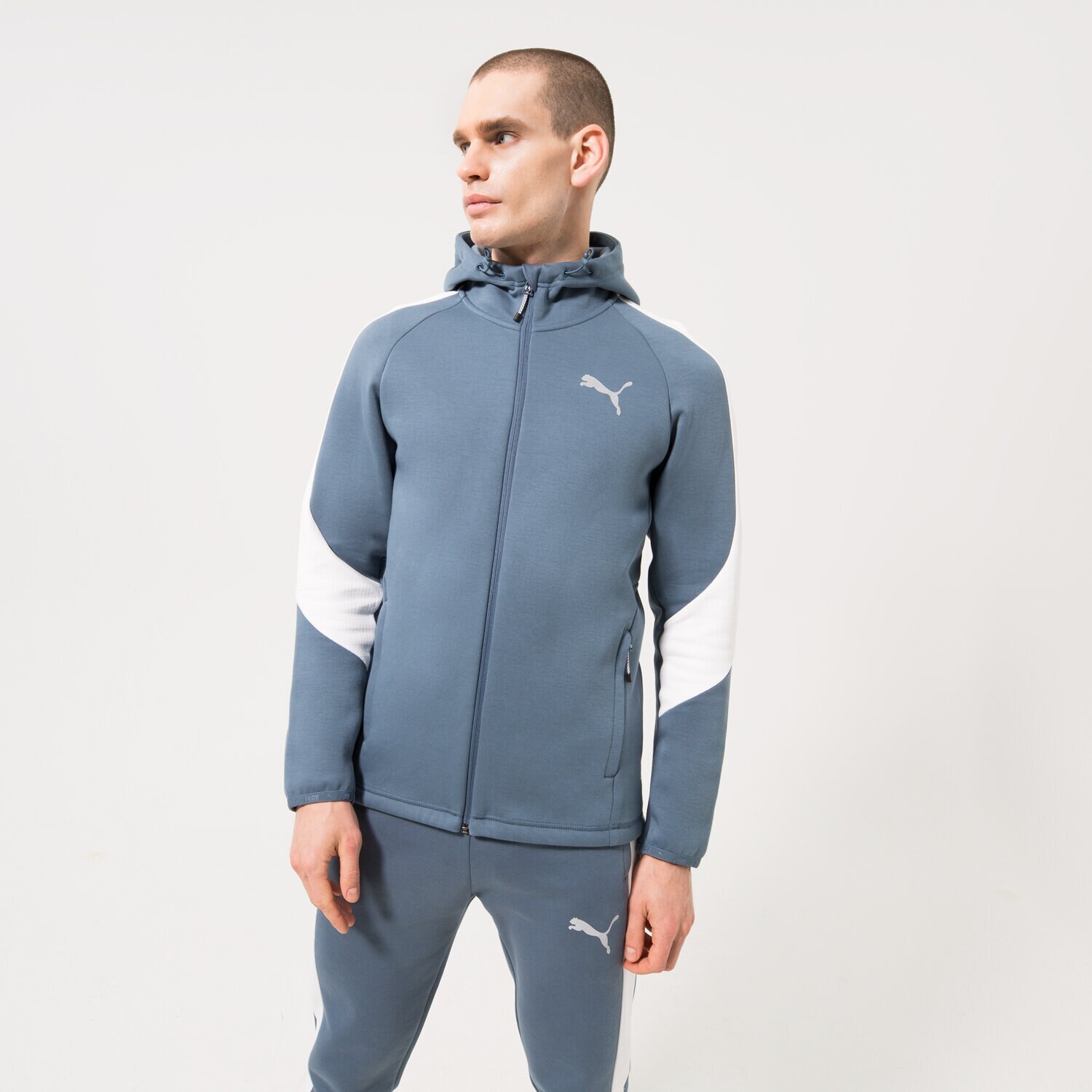 pánská mikina PUMA MIKINA S KAPUCÍ PUMA EVOSTRIPE FULL-ZIP HOODIE 849915-18 MODRÁ
