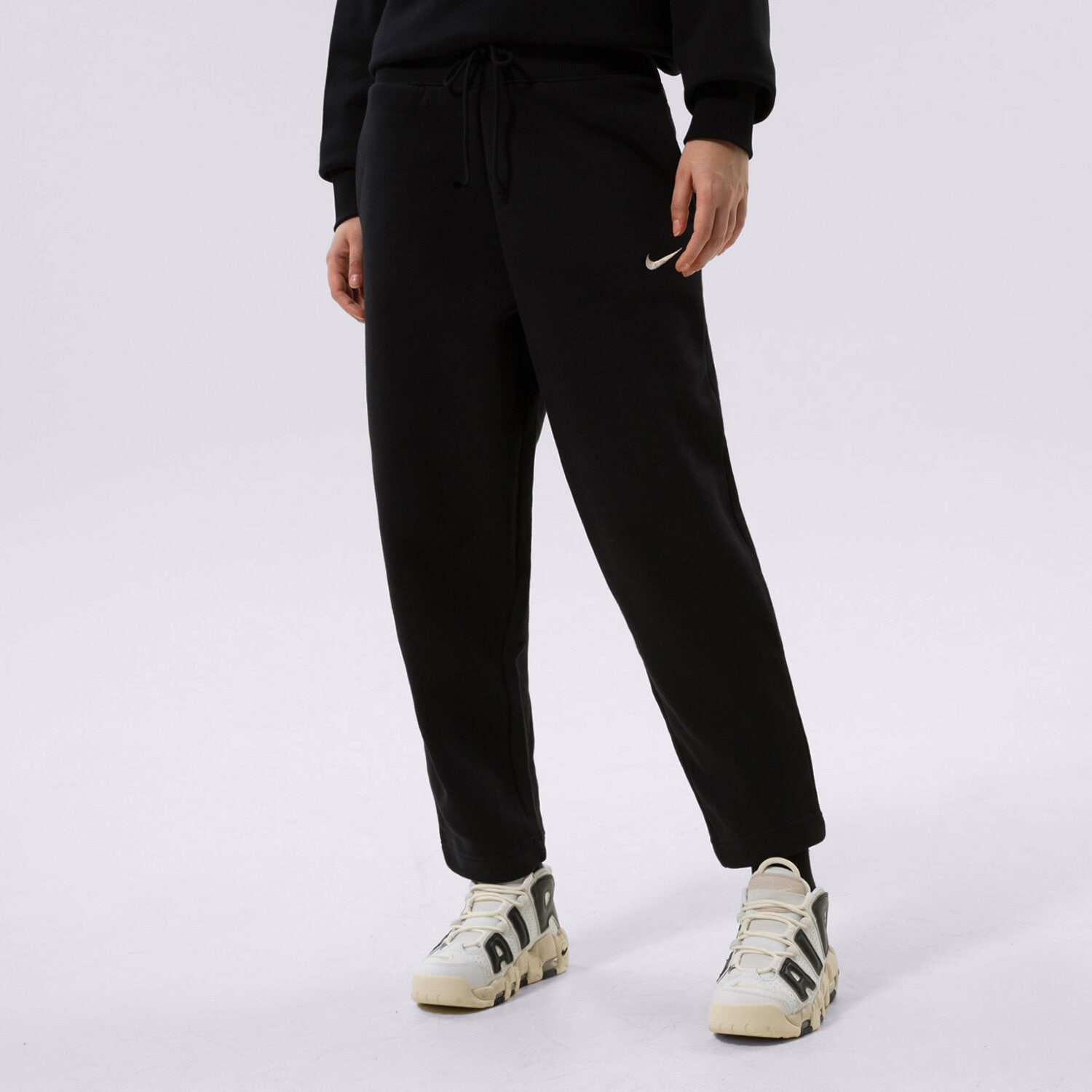dámské kalhoty NIKE KALHOTY  W NSW PHNX FLC HR PANT CURVE DQ5678-010 ČERNÁ