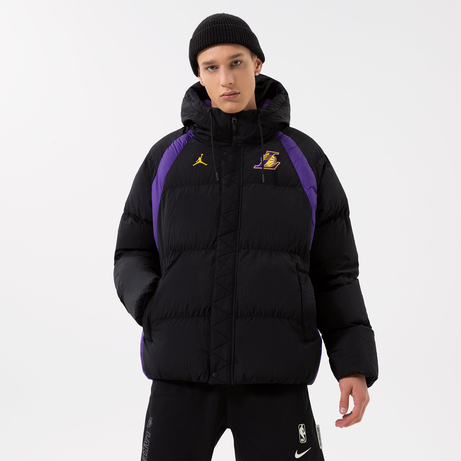 pánská zimní bunda NIKE BUNDA ZIMNÍ LAL M NK JKT FILL CTS ST NBA DN4715-010 ČERNÁ