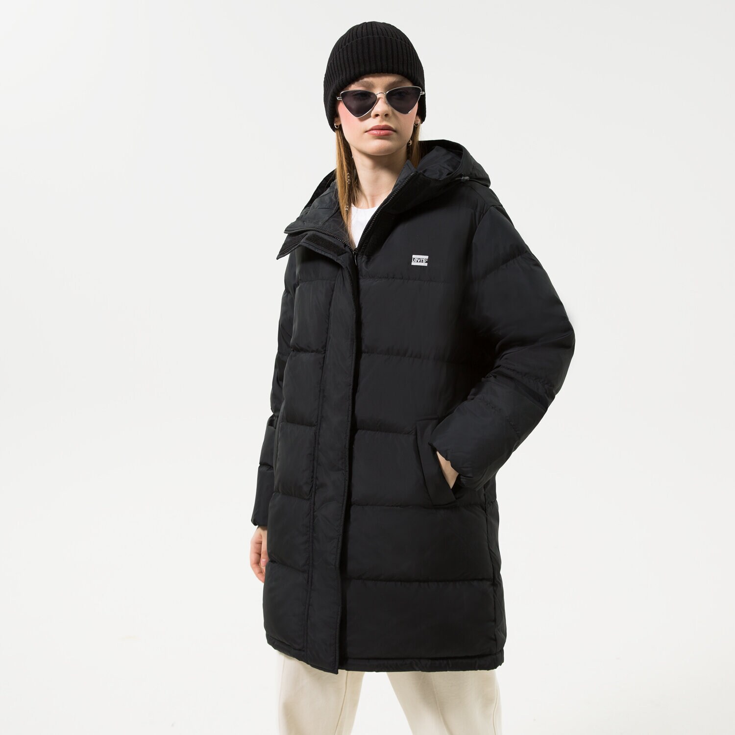 dámská zimní bunda LEVI'S BUNDA ZIMNÍ LARKIN PUFFER MID A3287-0000 ČERNÁ