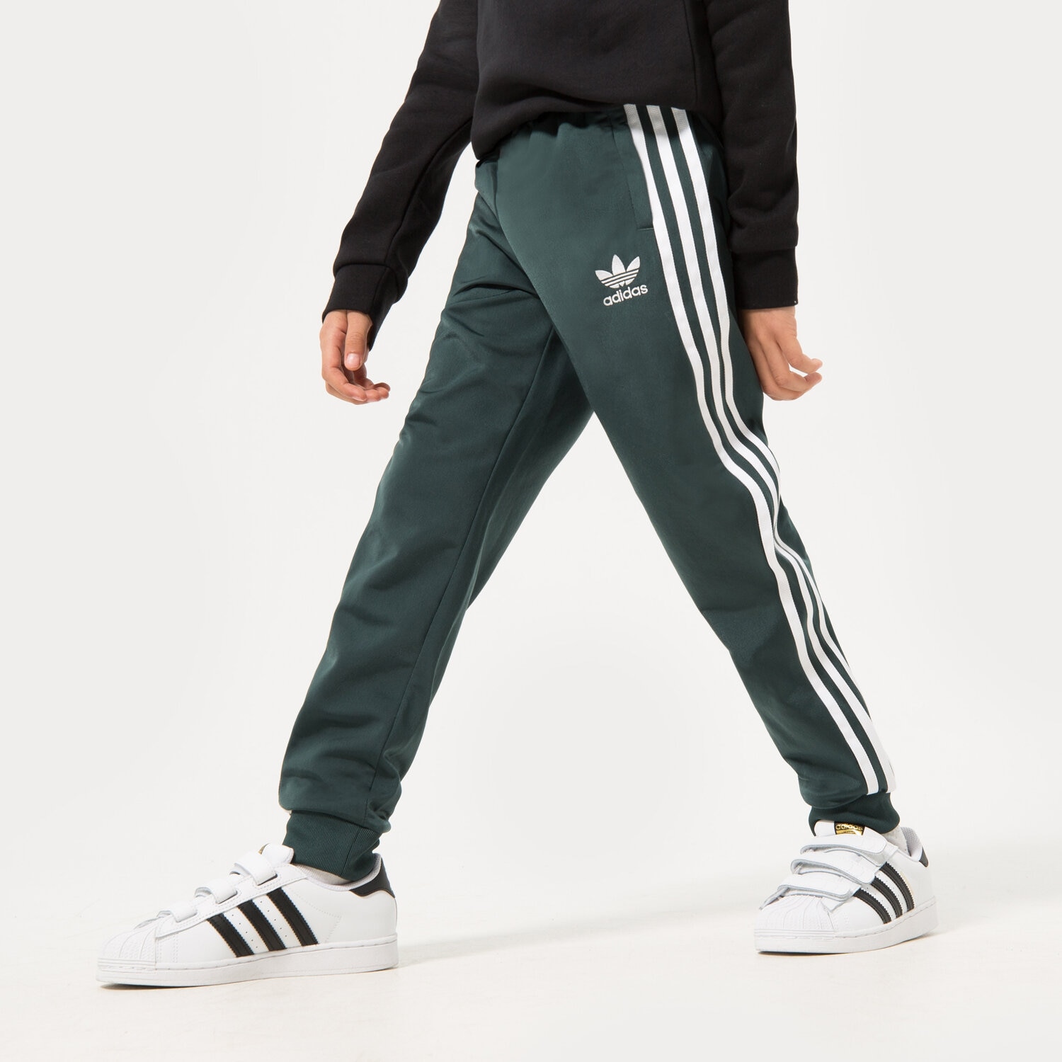 dětské kalhoty ADIDAS KALHOTY  SST TRACK PANTS BOY HK0331 ZELENÁ