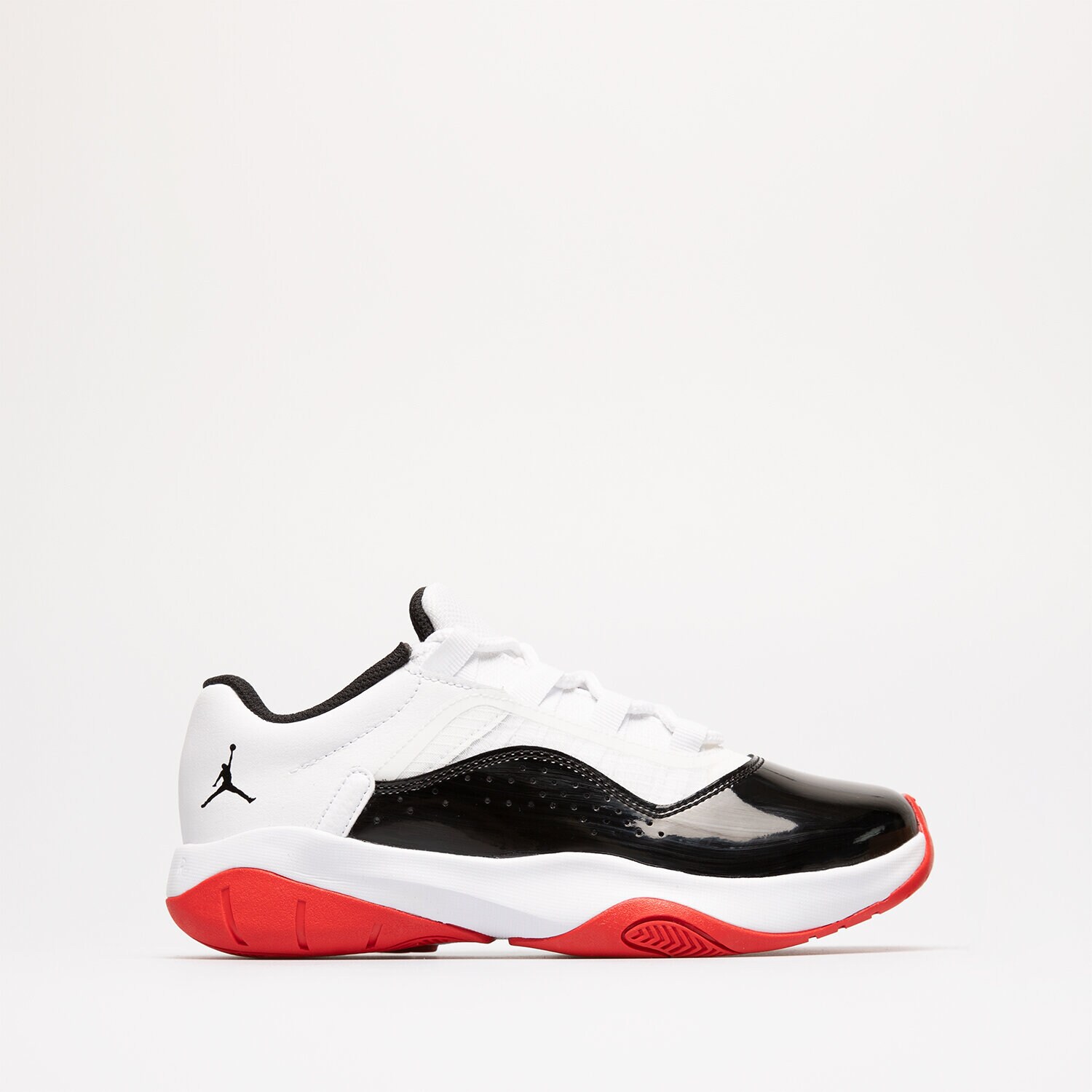 dětské tenisky AIR JORDAN 11 CMFT LOW BG  CZ0907-102 BÍLÁ
